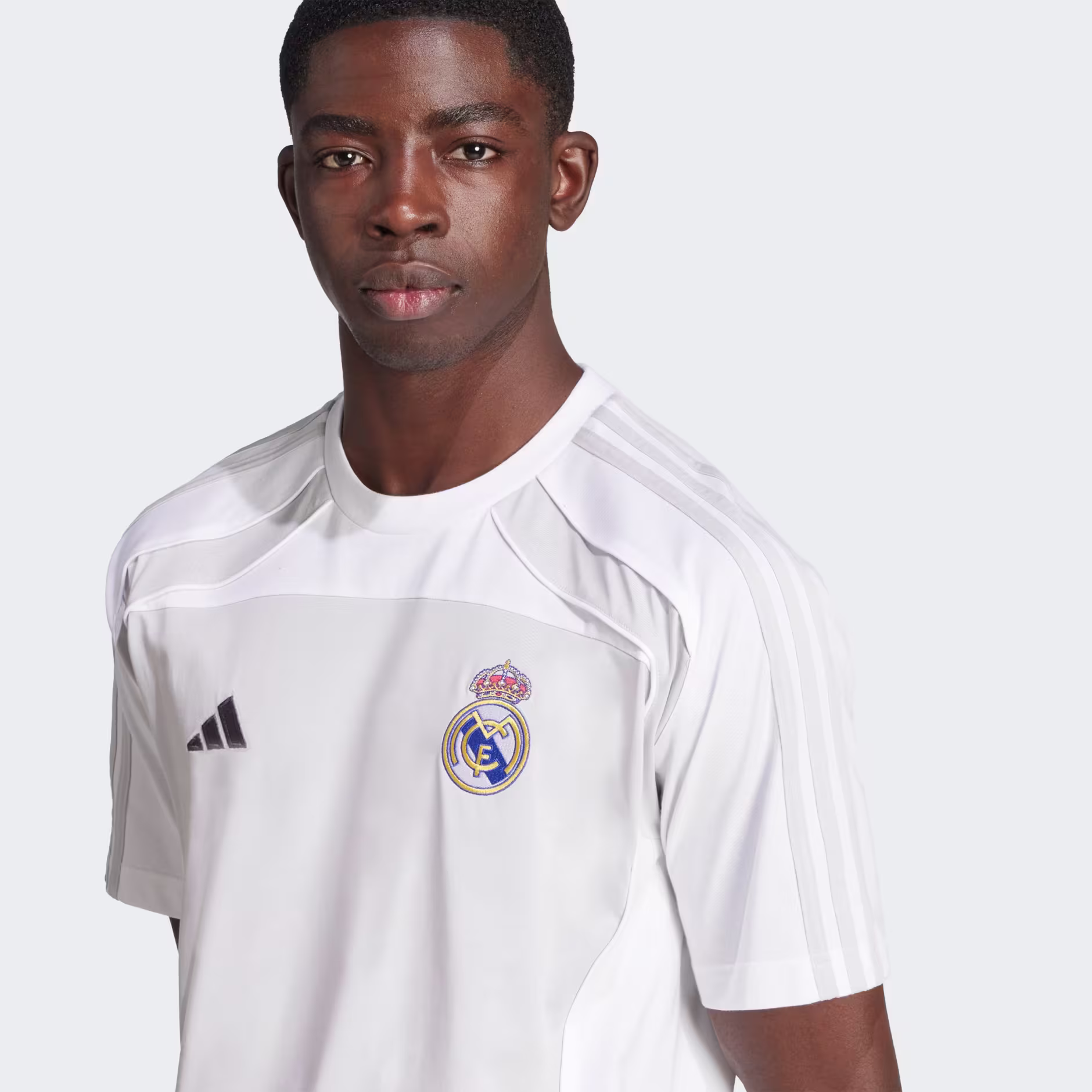 Adidas მამაკაცის მაისური