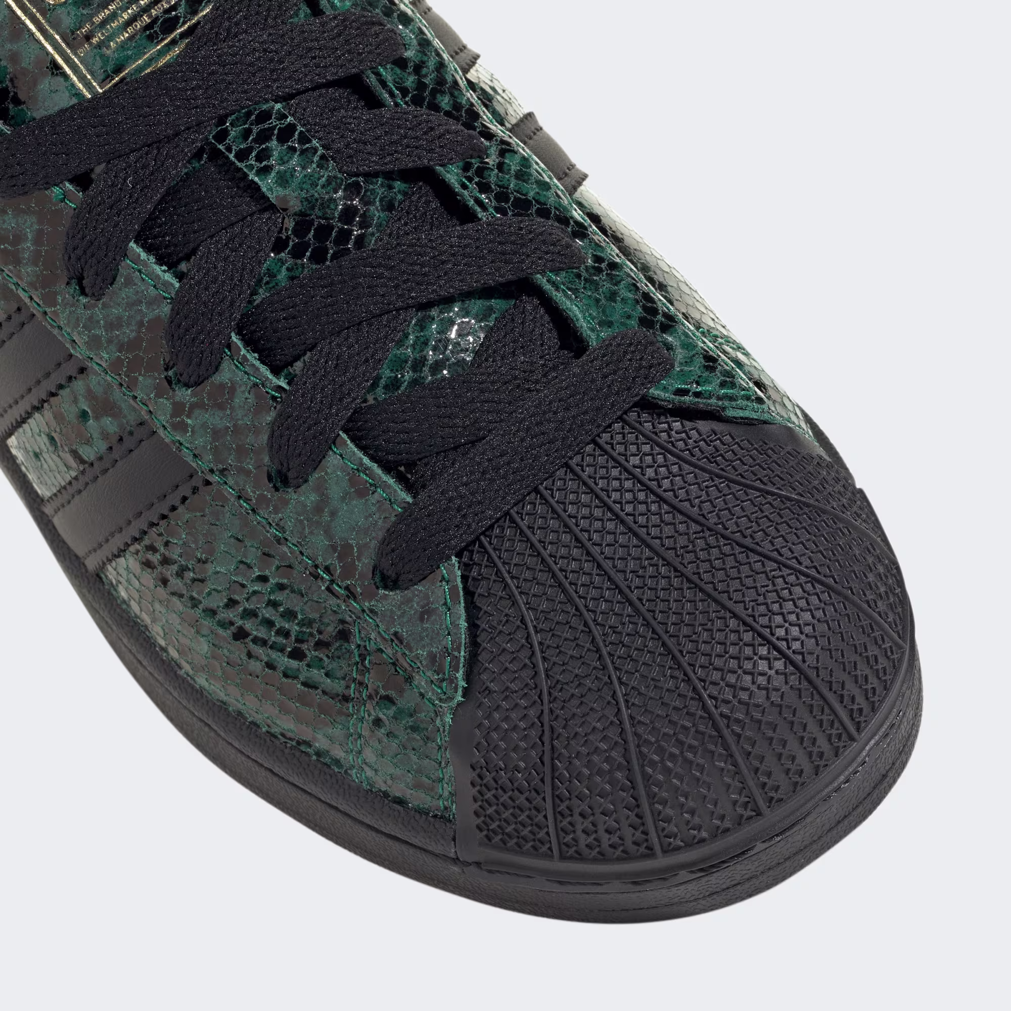 Adidas ქალის სპორტული ფეხსაცმელი