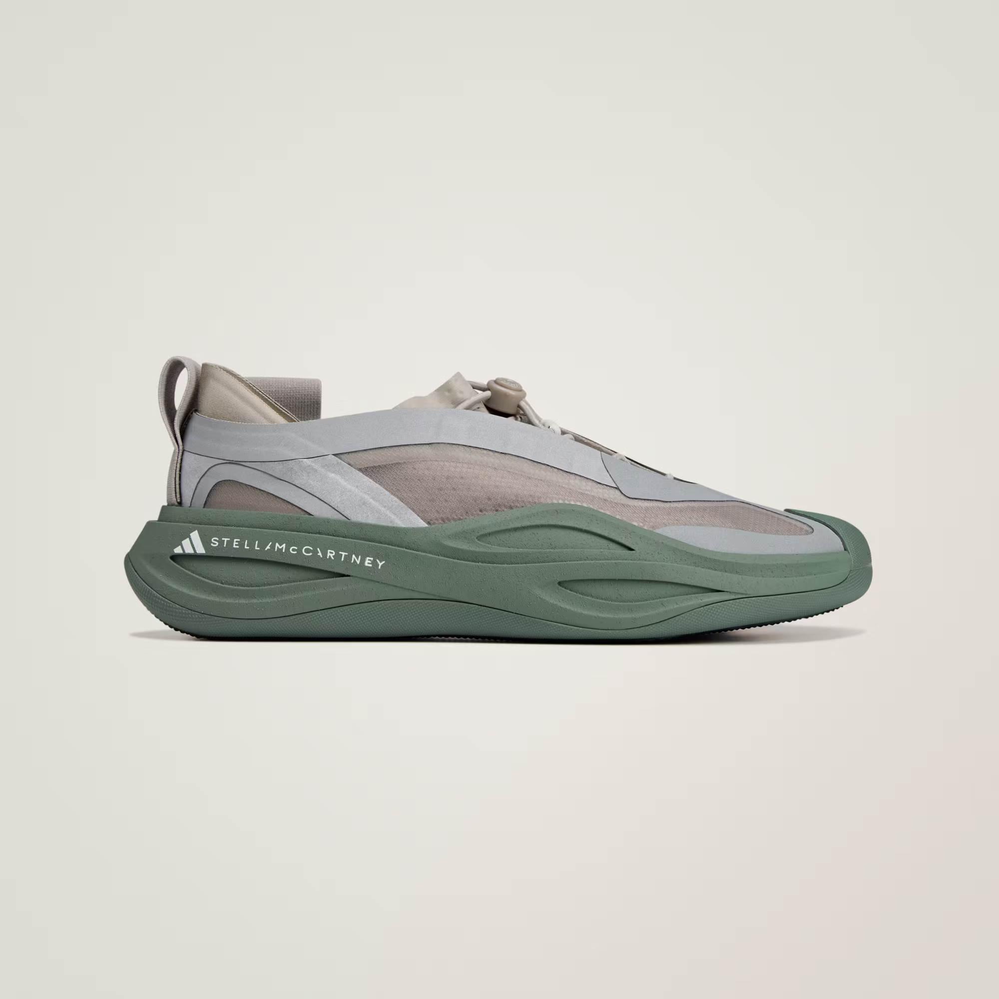 Adidas ქალის სპორტული ფეხსაცმელი