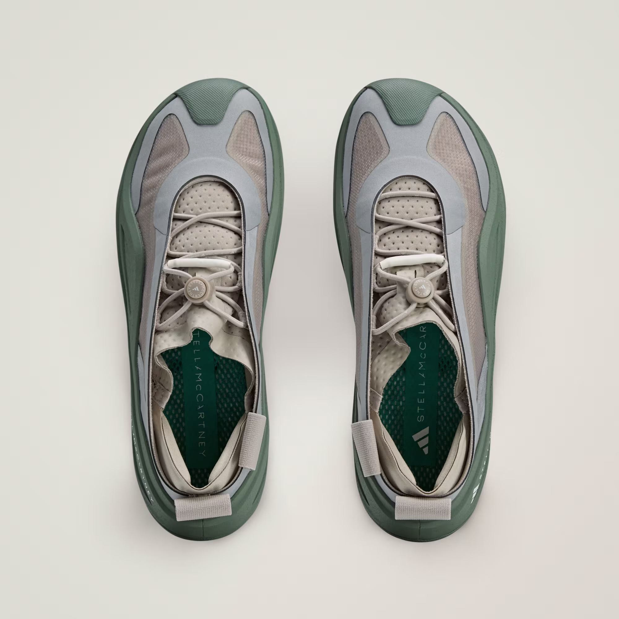 Adidas ქალის სპორტული ფეხსაცმელი