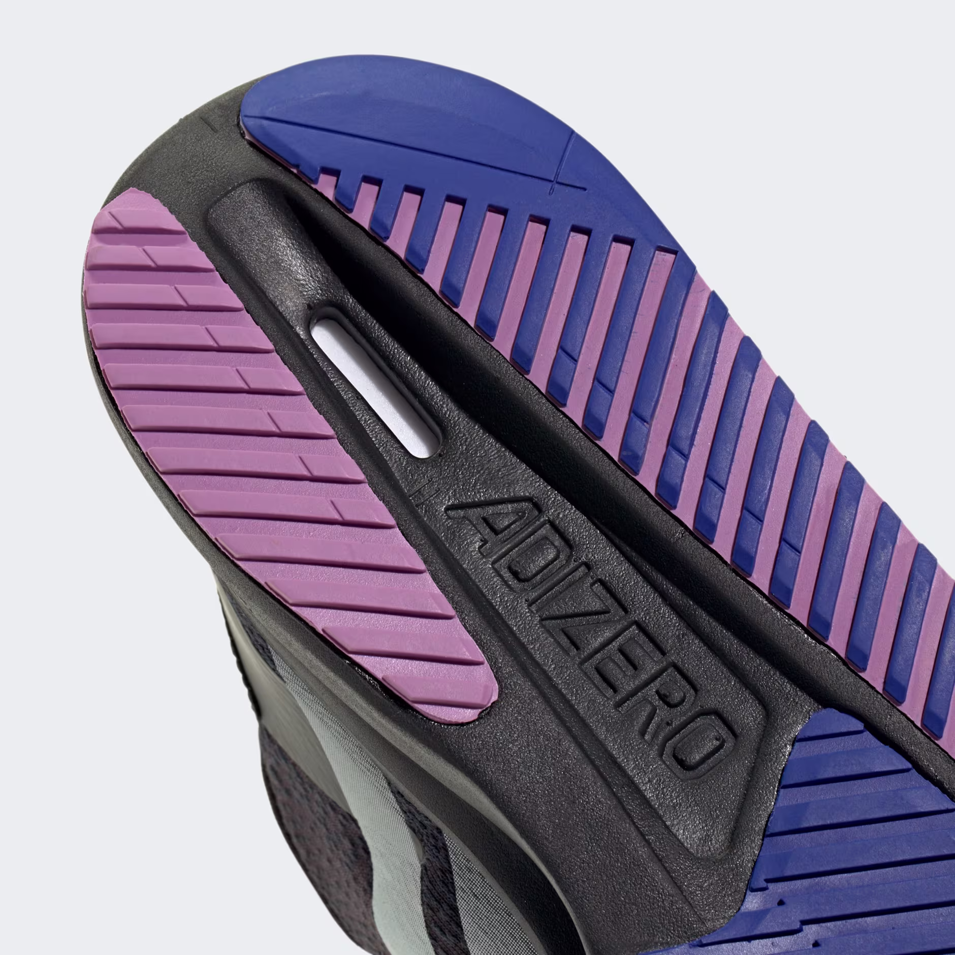 Adidas ქალის სპორტული ფეხსაცმელი