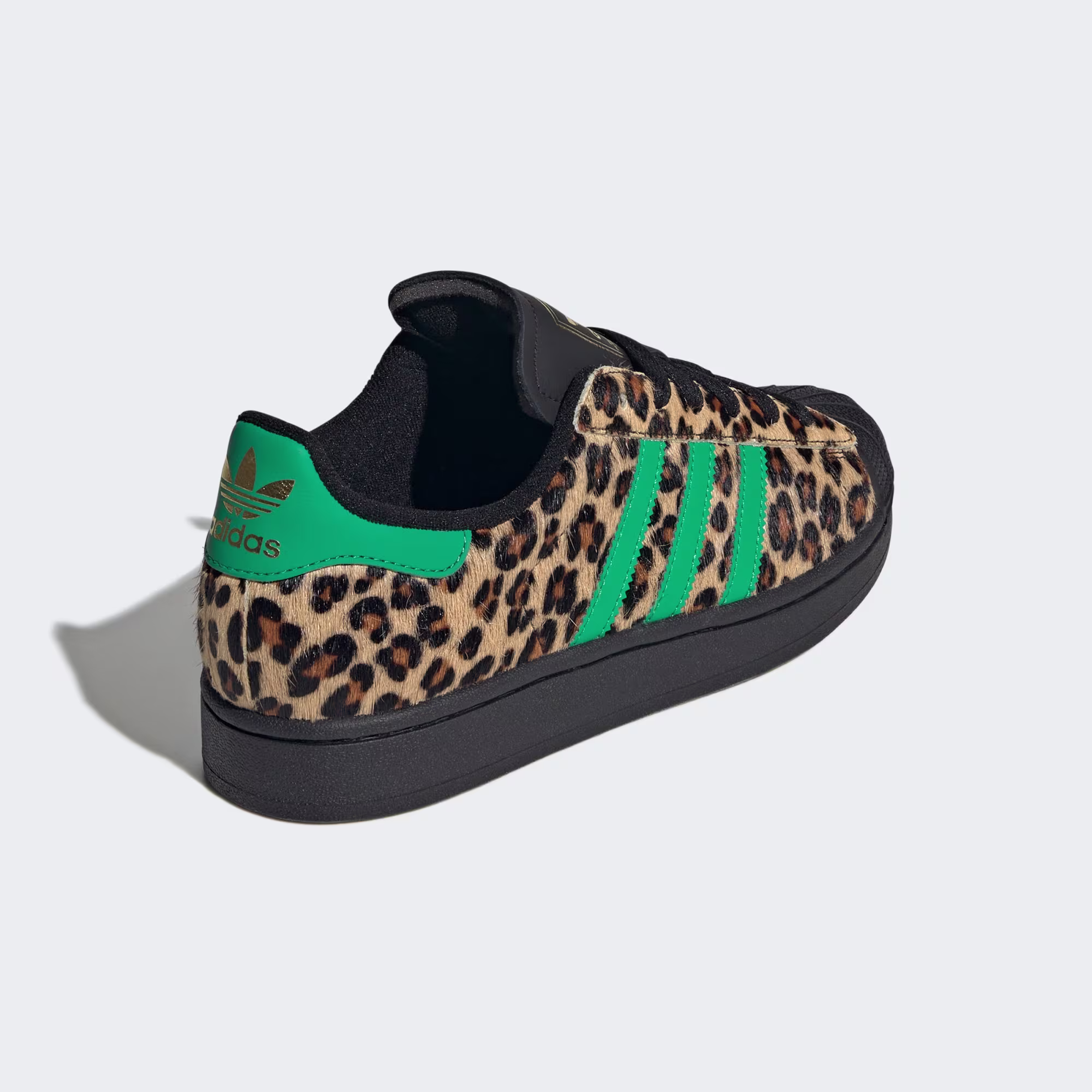 Adidas ქალის სპორტული ფეხსაცმელი