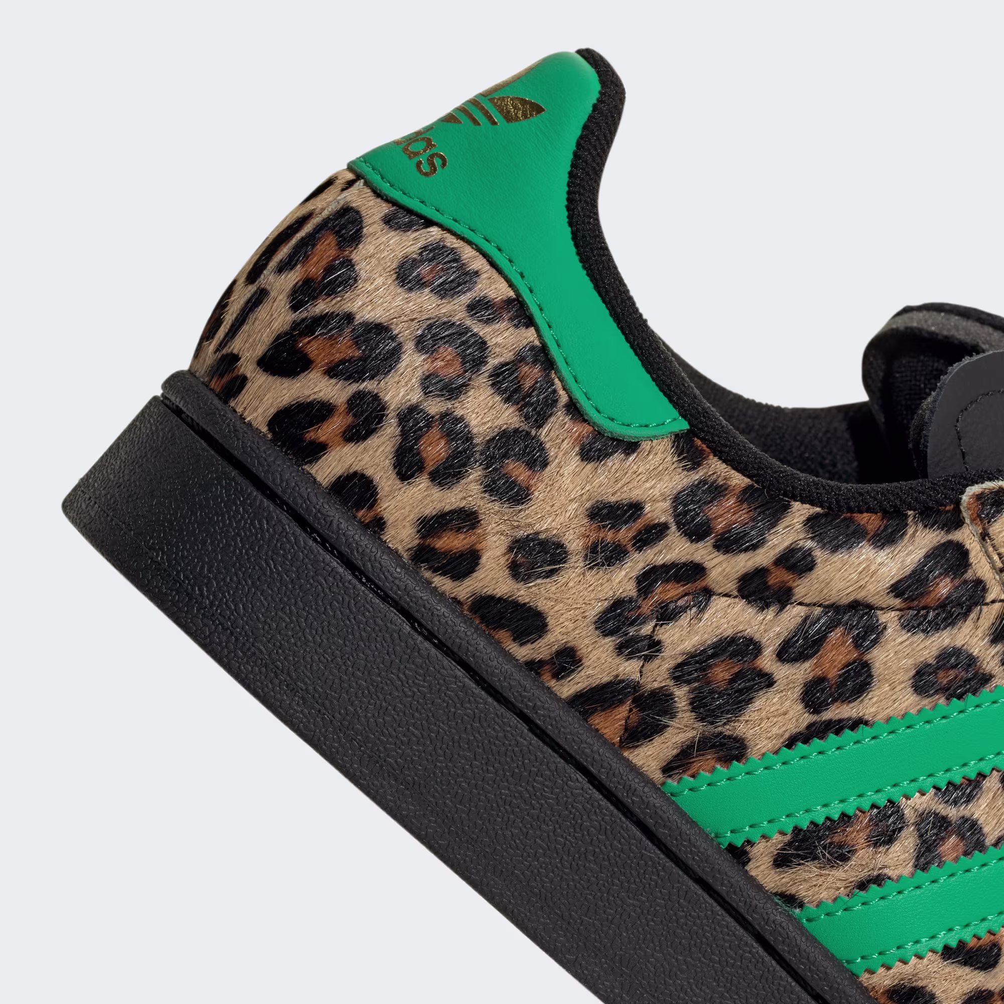 Adidas ქალის სპორტული ფეხსაცმელი