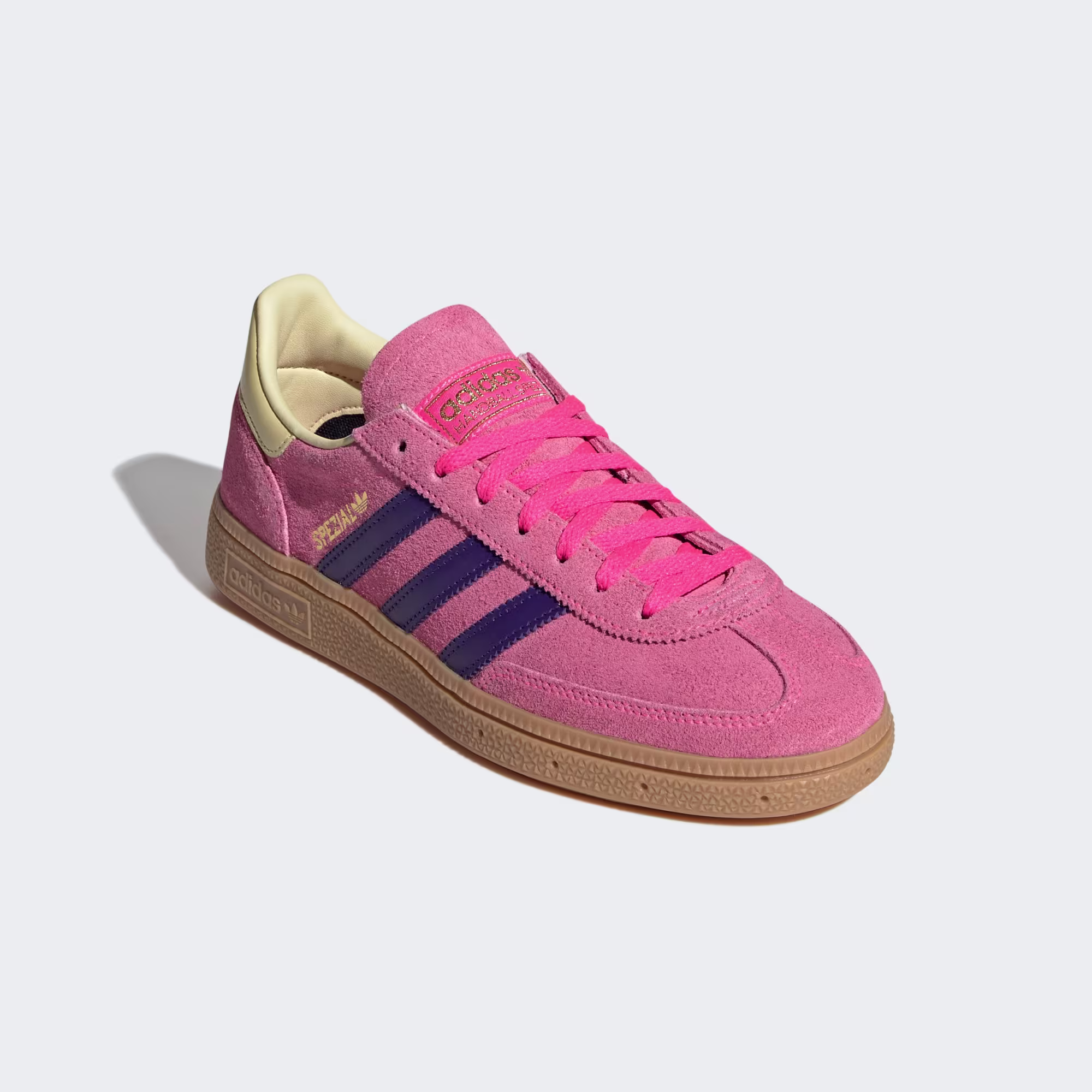 Adidas ქალის სპორტული ფეხსაცმელი