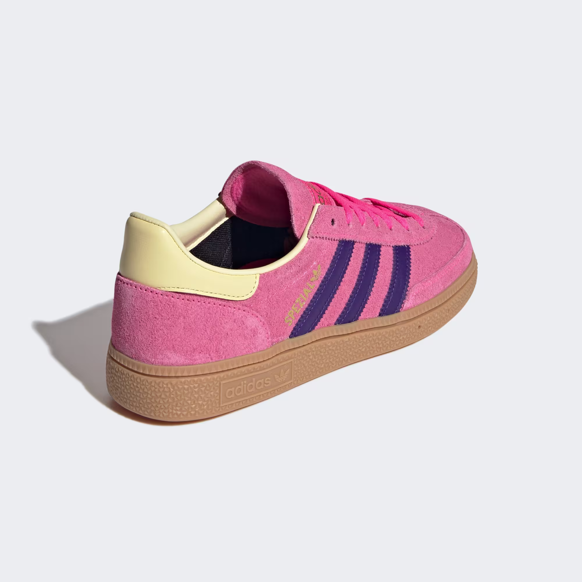Adidas ქალის სპორტული ფეხსაცმელი
