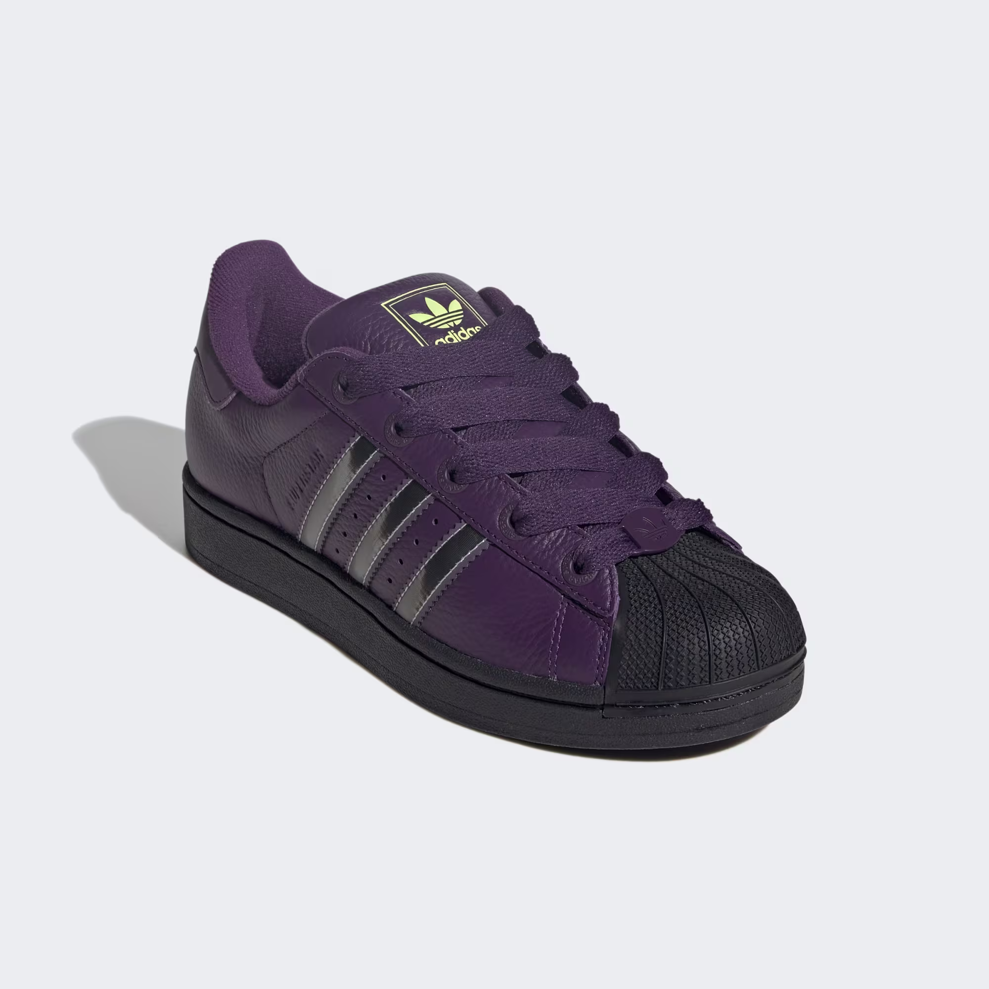 Adidas ქალის სპორტული ფეხსაცმელი