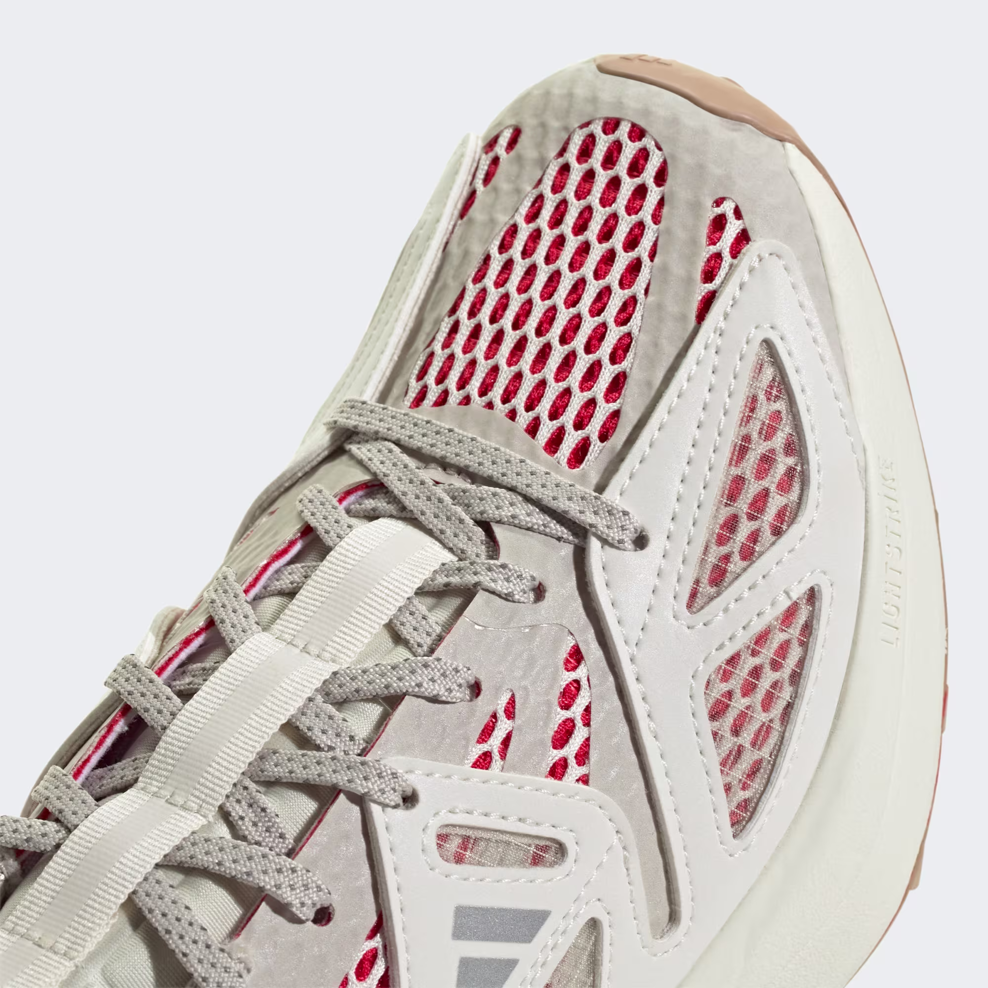 Adidas ქალის სპორტული ფეხსაცმელი