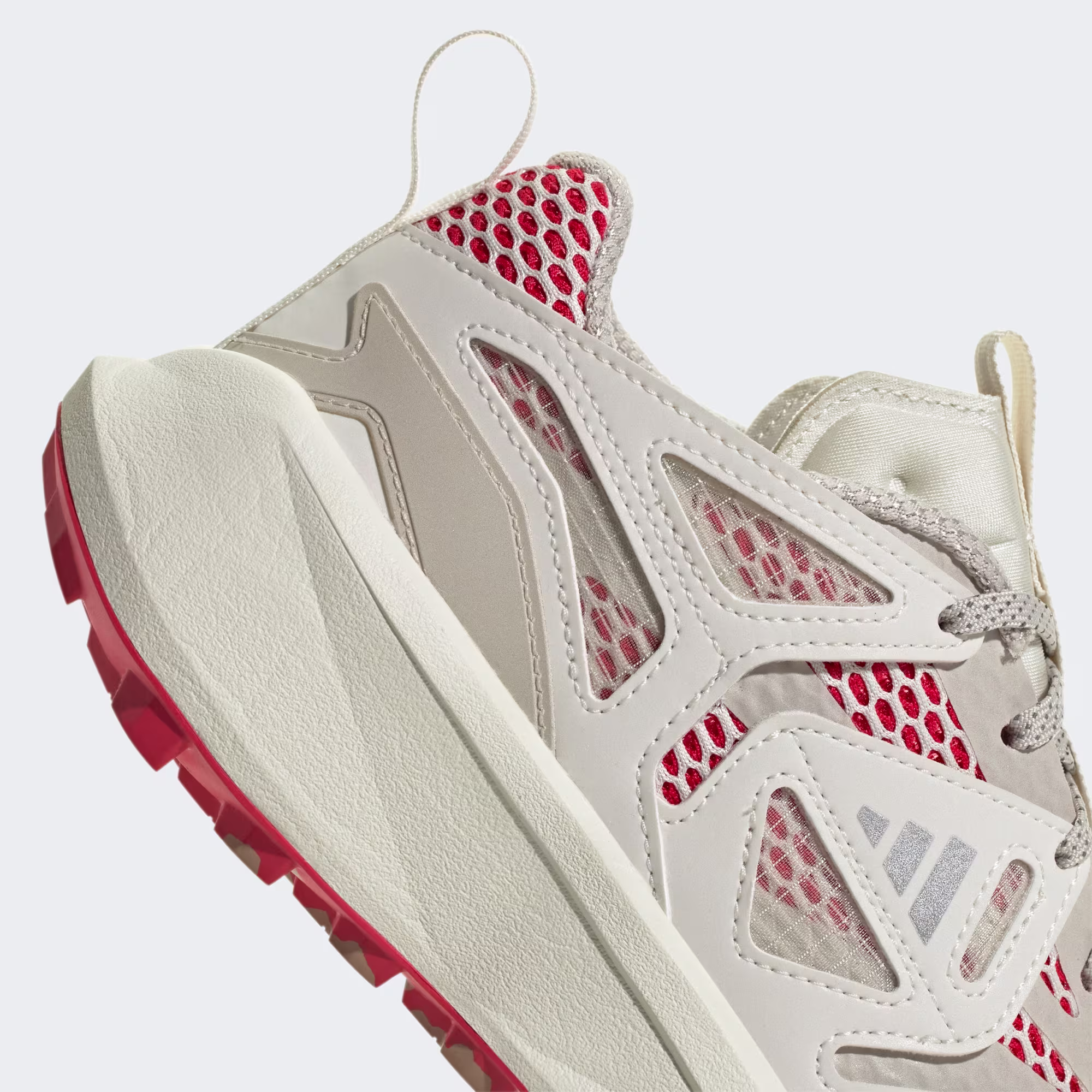 Adidas ქალის სპორტული ფეხსაცმელი