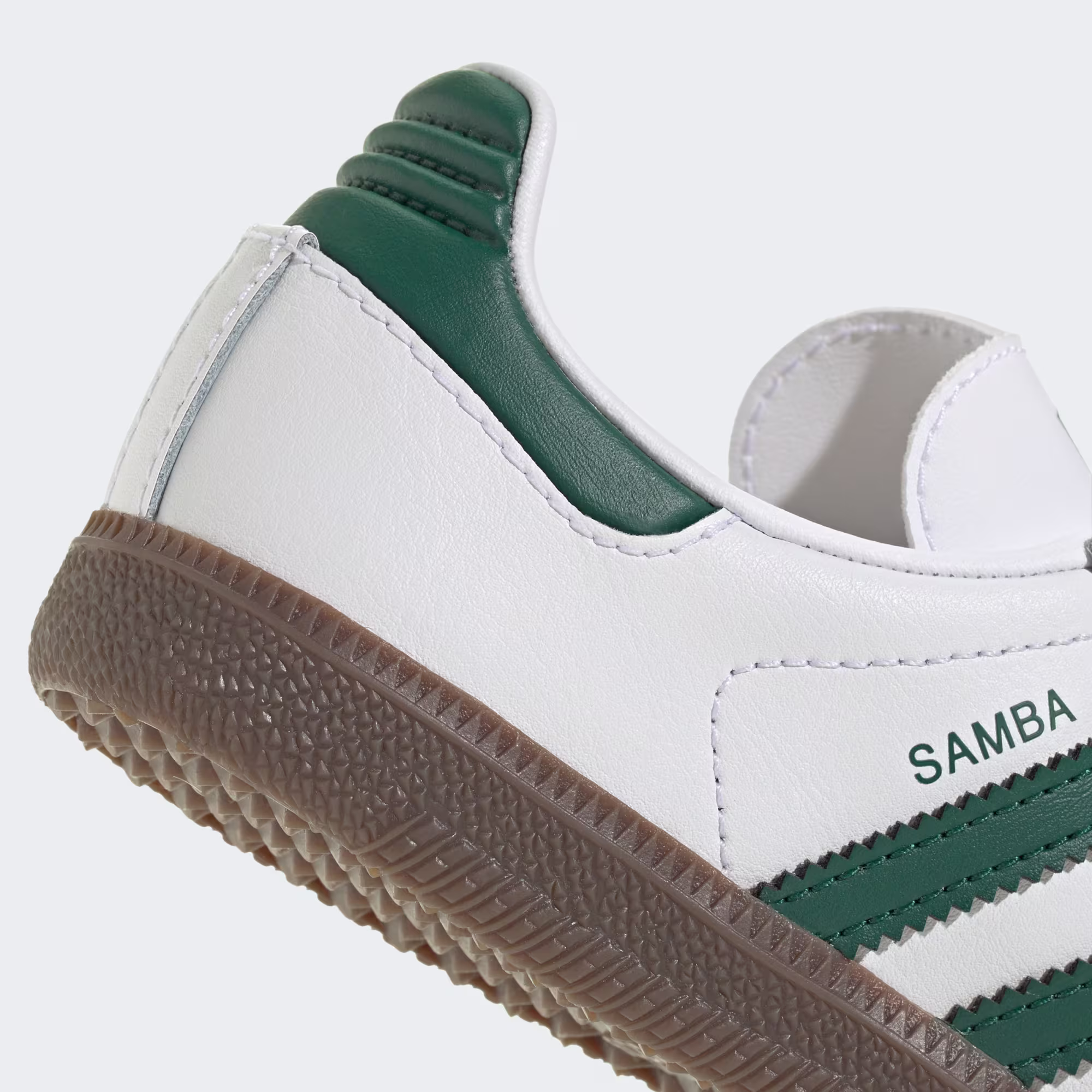 Adidas ბავშვის სპორტული ფეხსაცმელი