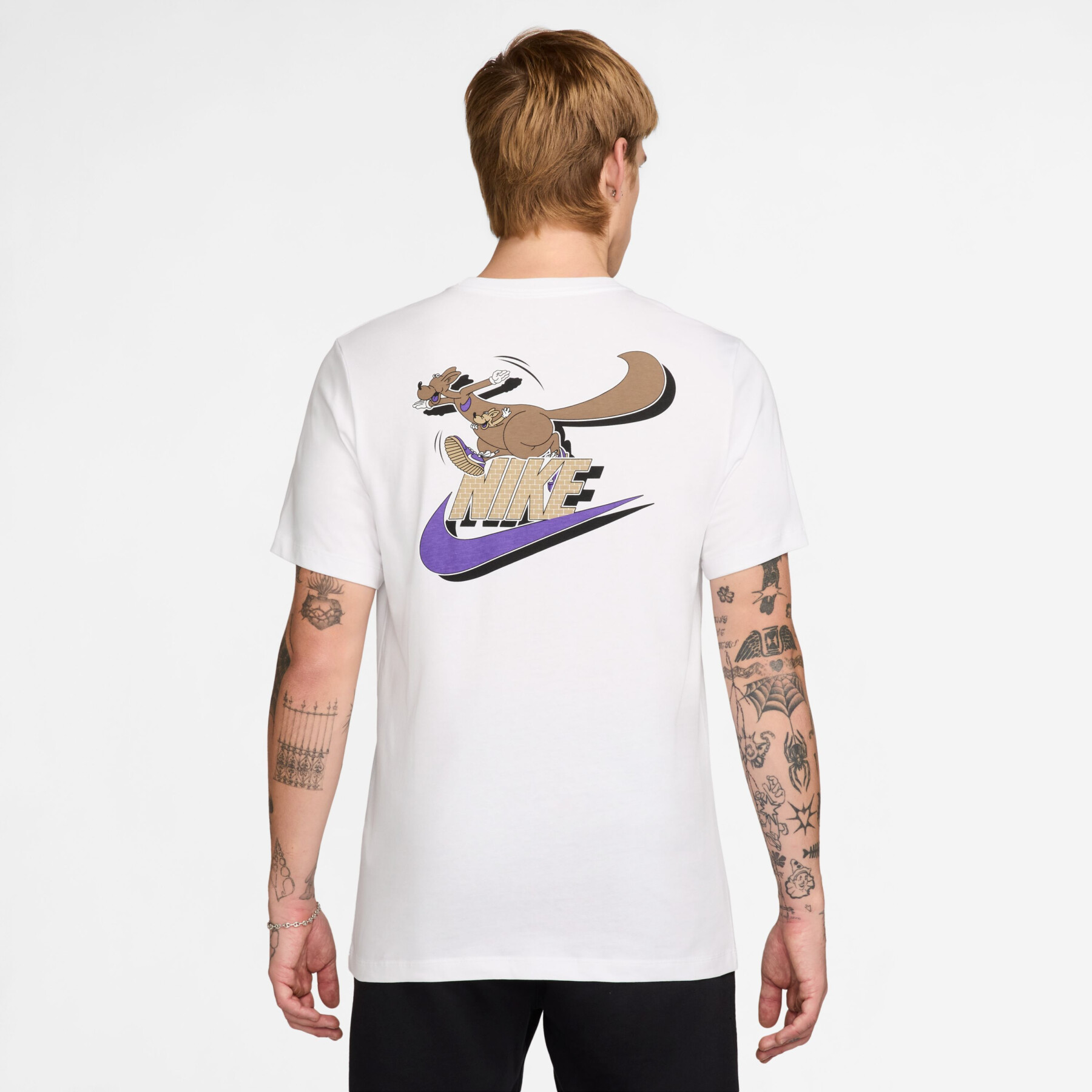 Nike მამაკაცის მაისური