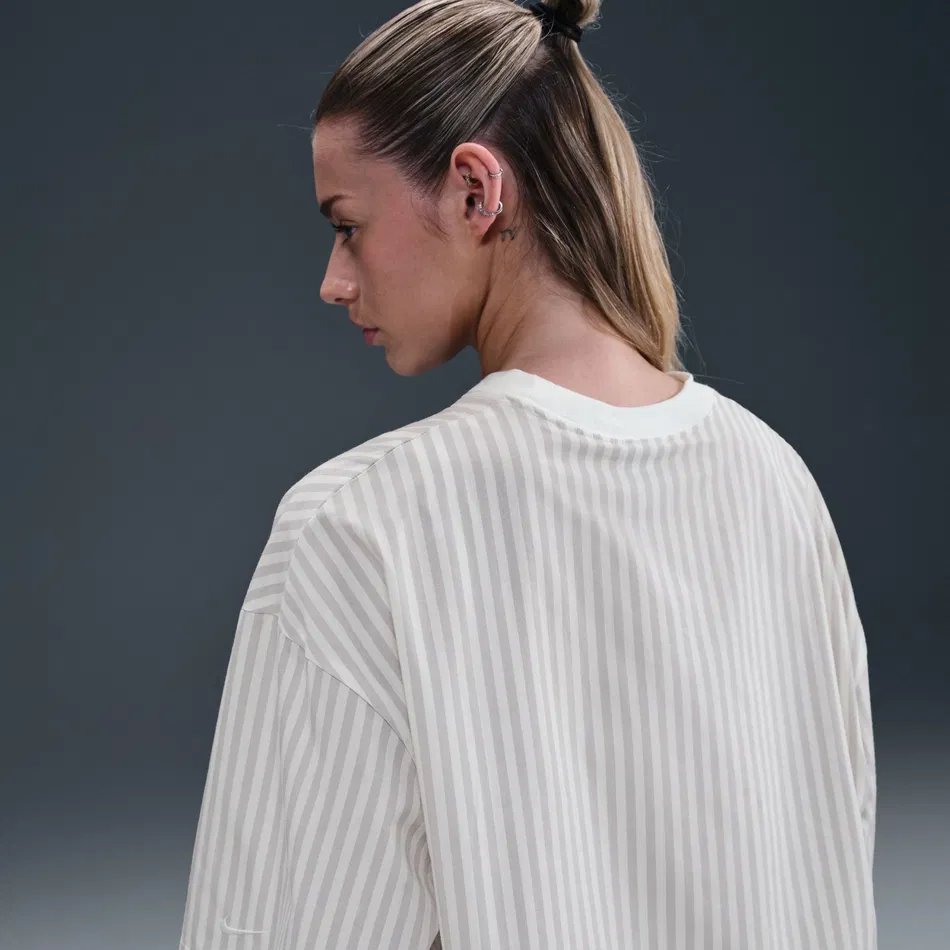 ქალის მაისური