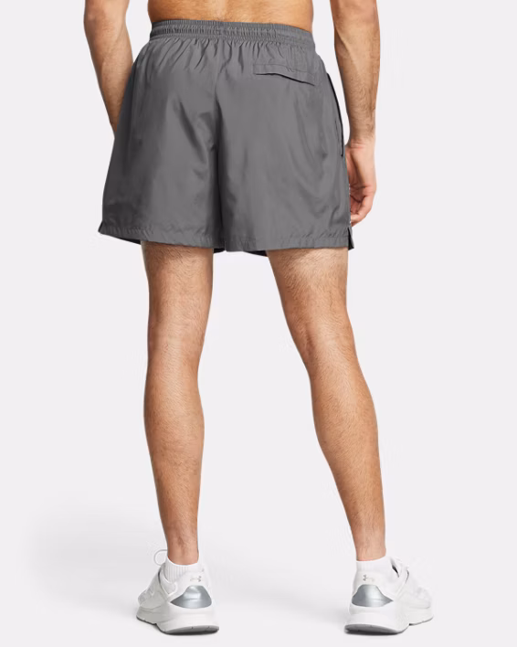 Under Armour მამაკაცის შორტი