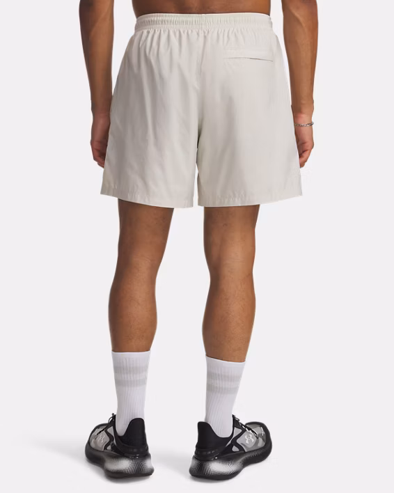 Under Armour მამაკაცის შორტი