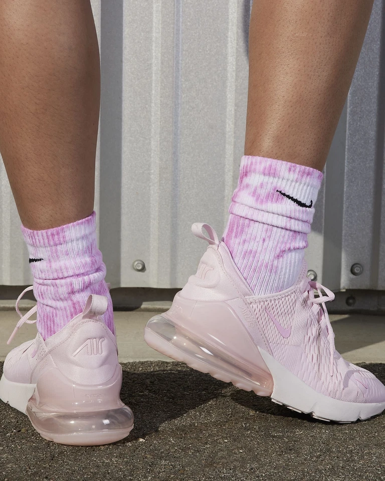 Nike ქალის სპორტული ფეხსაცმელი W AIR MAX 270