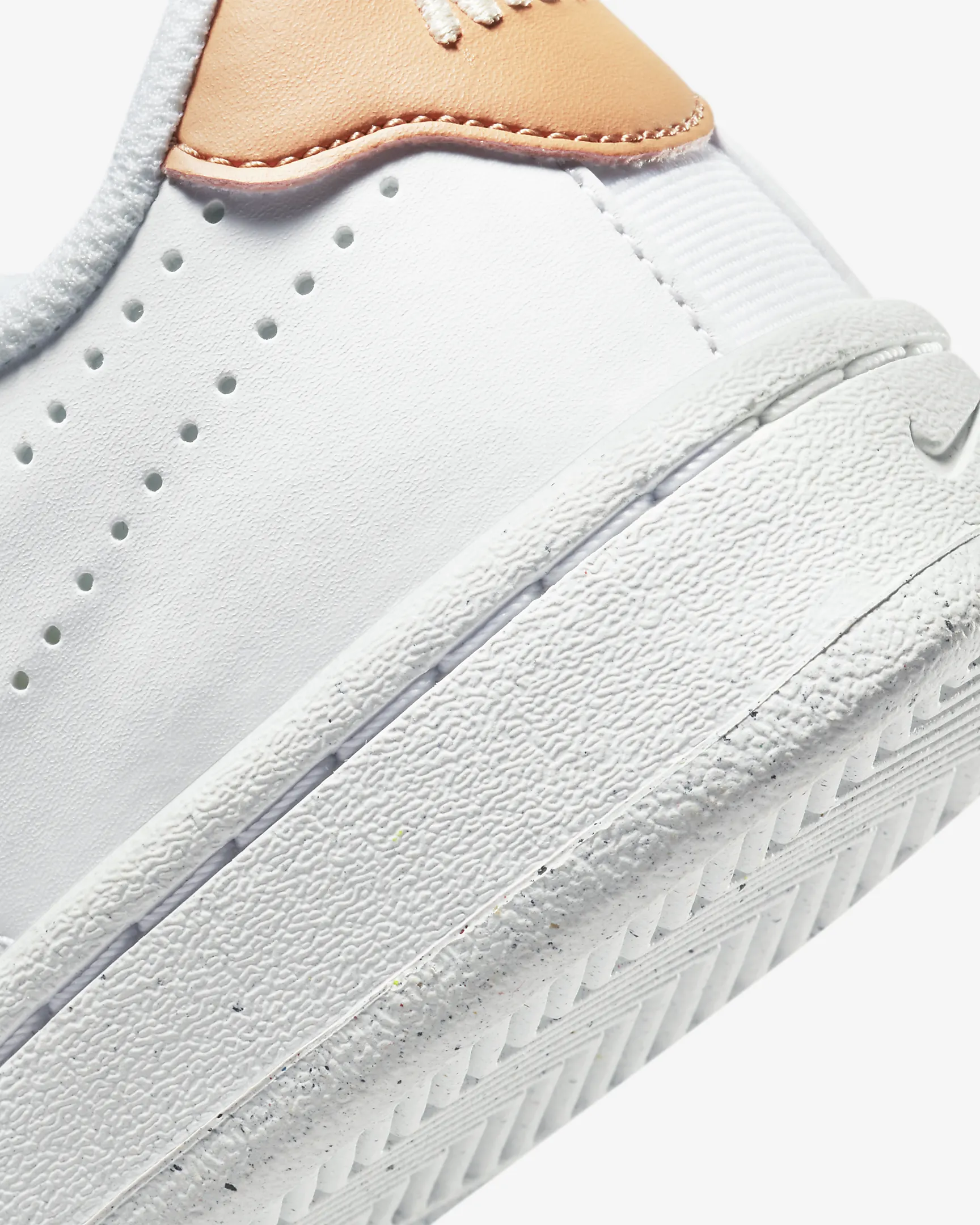 Nike ქალის სპორტული ფეხსაცმელი WMNS NIKE COURT ROYALE 2 NN