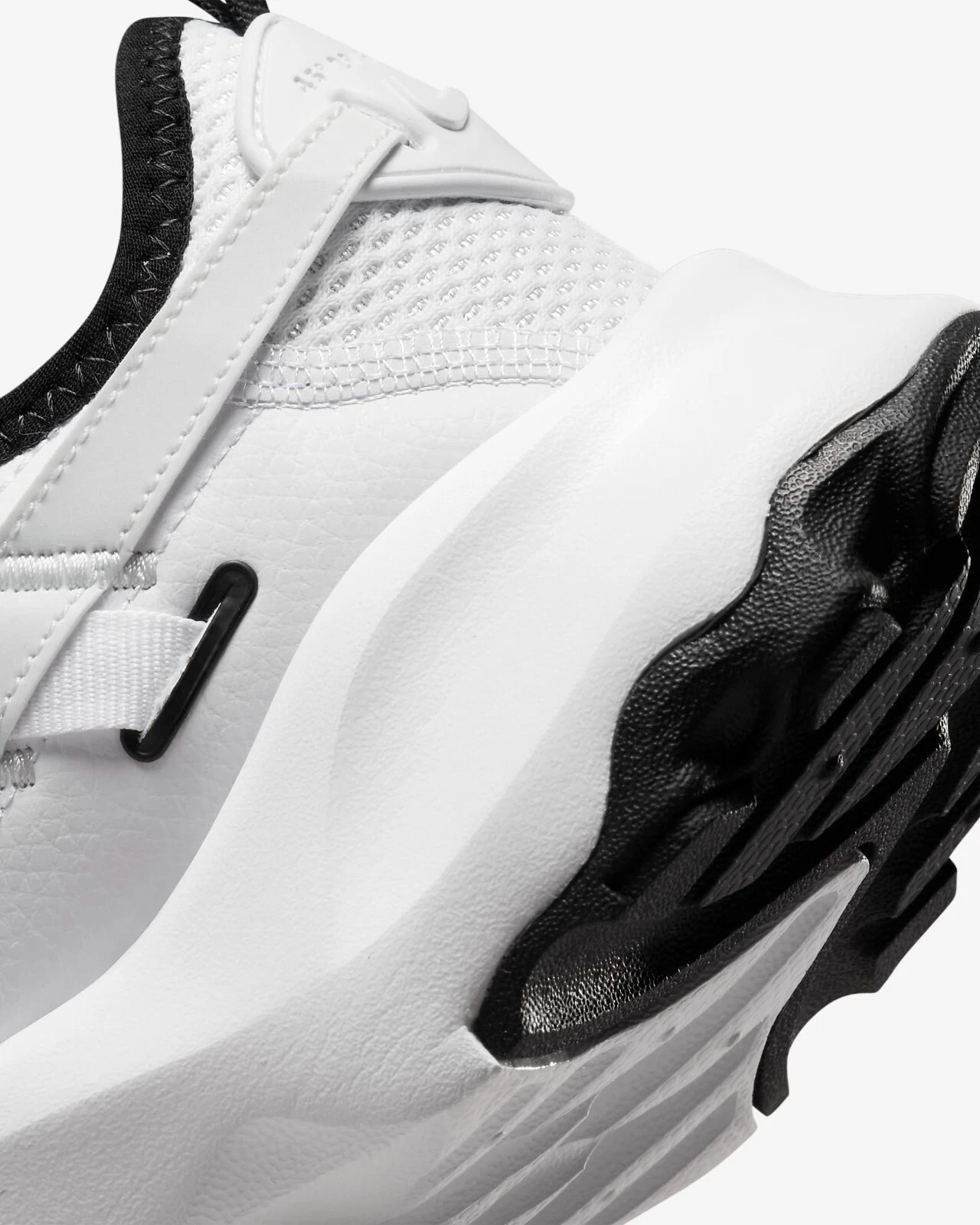 Nike ქალის სპორტული ფეხსაცმელი W NIKE TC 7900