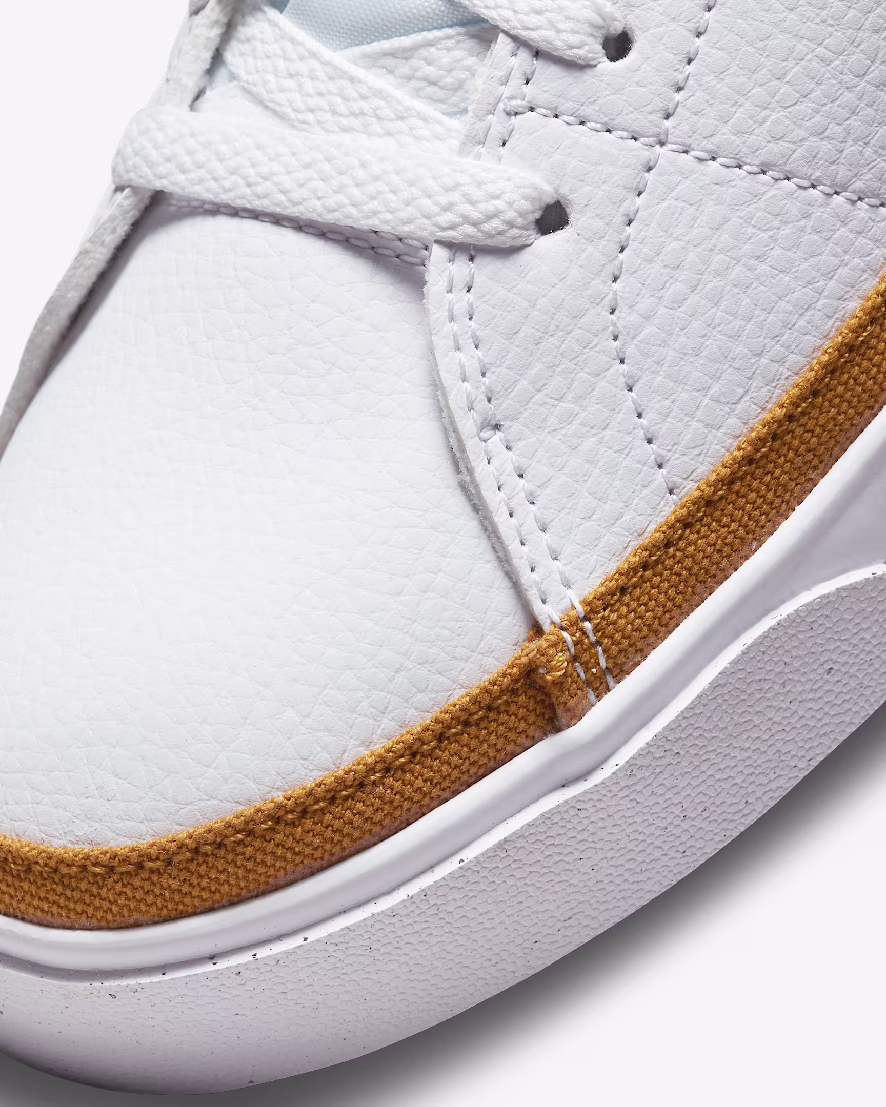 Nike ქალის სპორტული ფეხსაცმელი WMNS NIKE COURT LEGACY NN