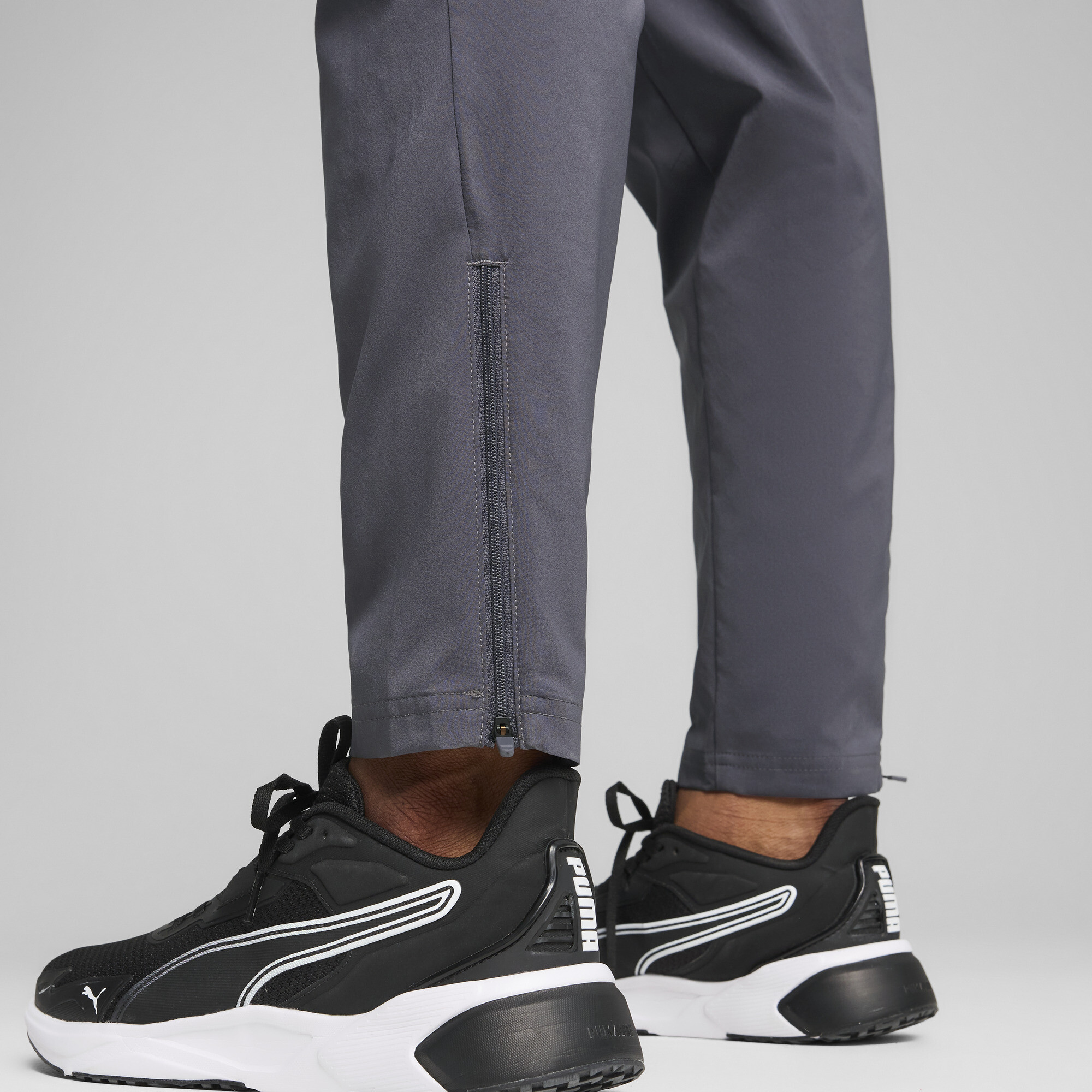 Puma შარვალი M TAD ESSENTIALS Woven Tapered Pant