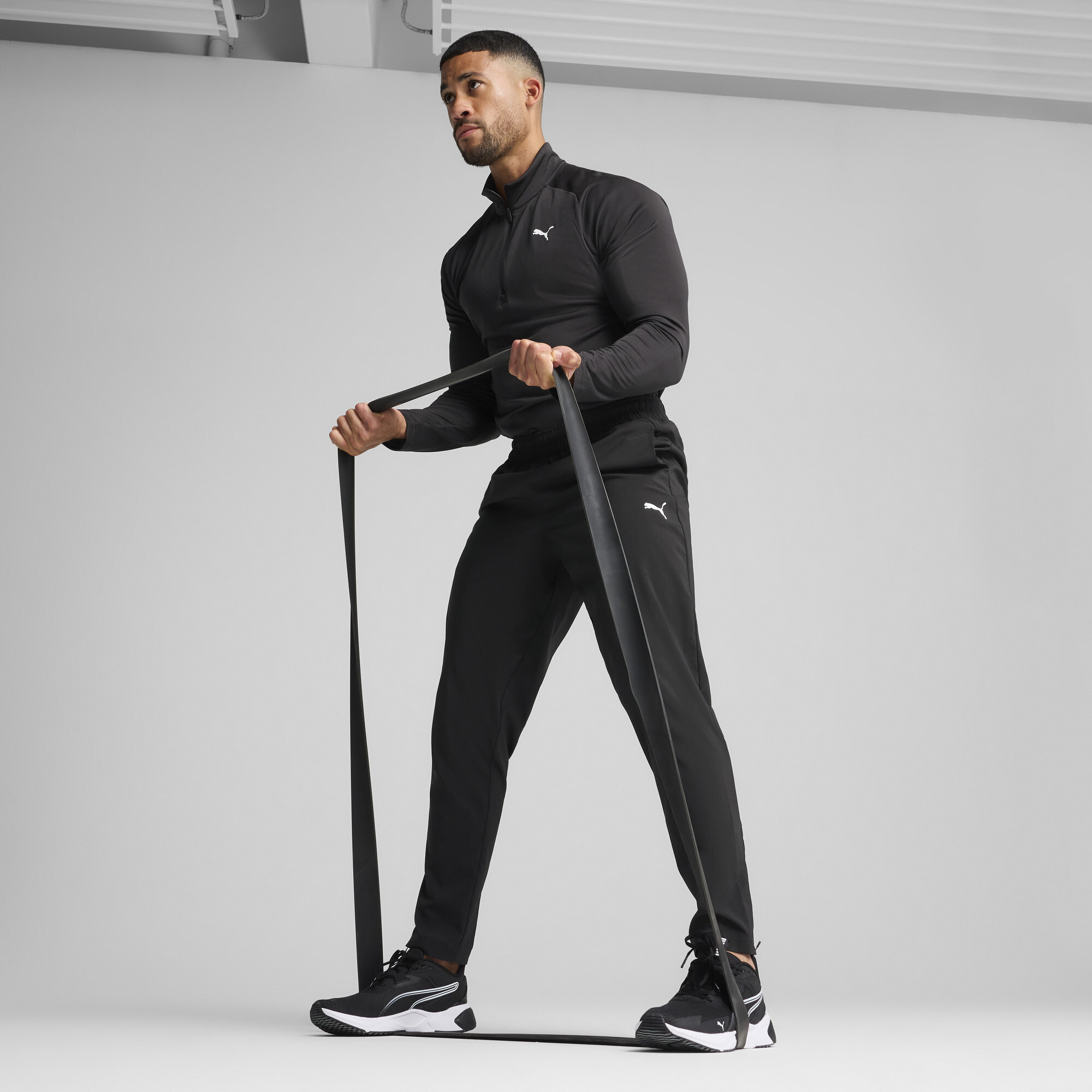 Puma შარვალი M TAD ESSENTIALS Woven Tapered Pant