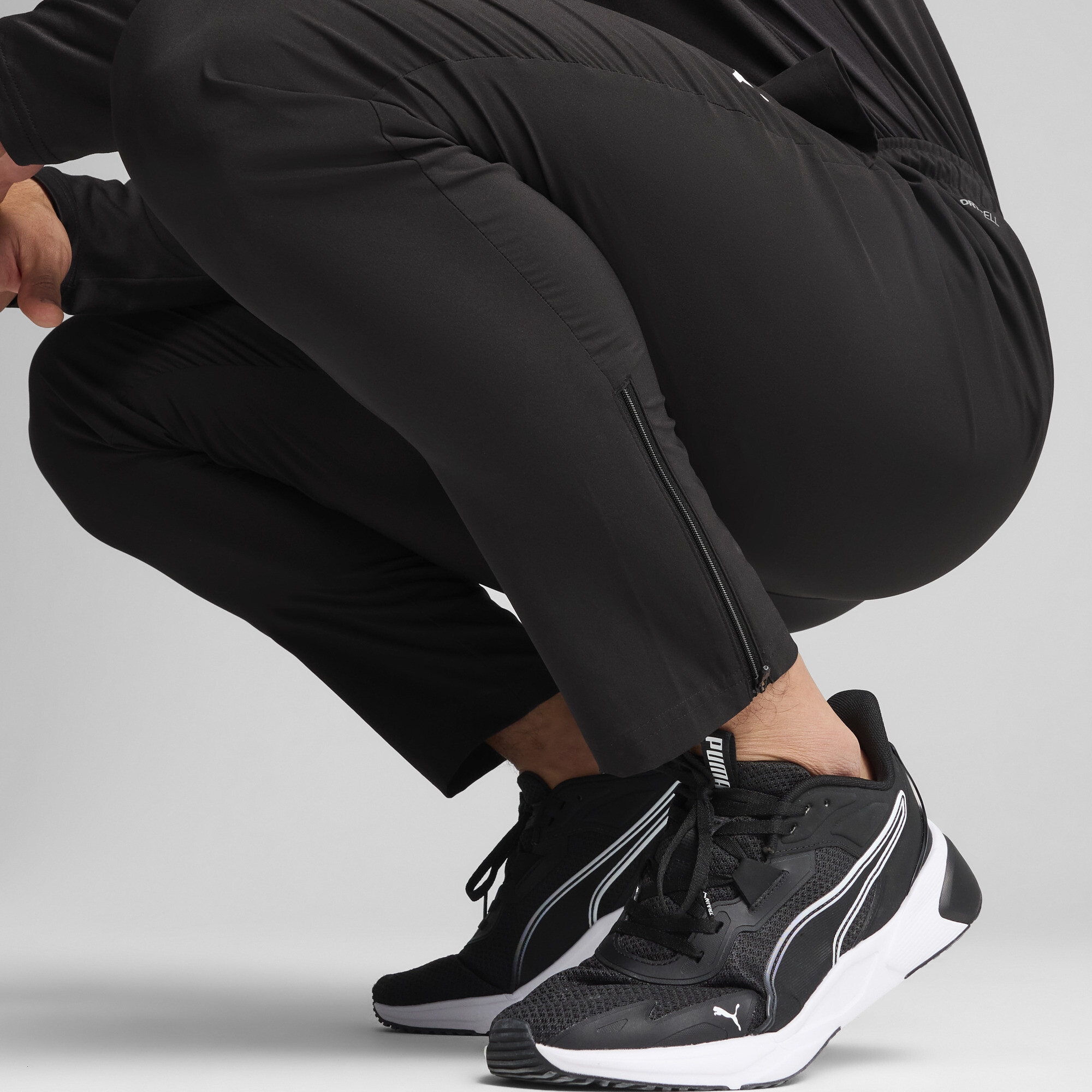Puma შარვალი M TAD ESSENTIALS Woven Tapered Pant