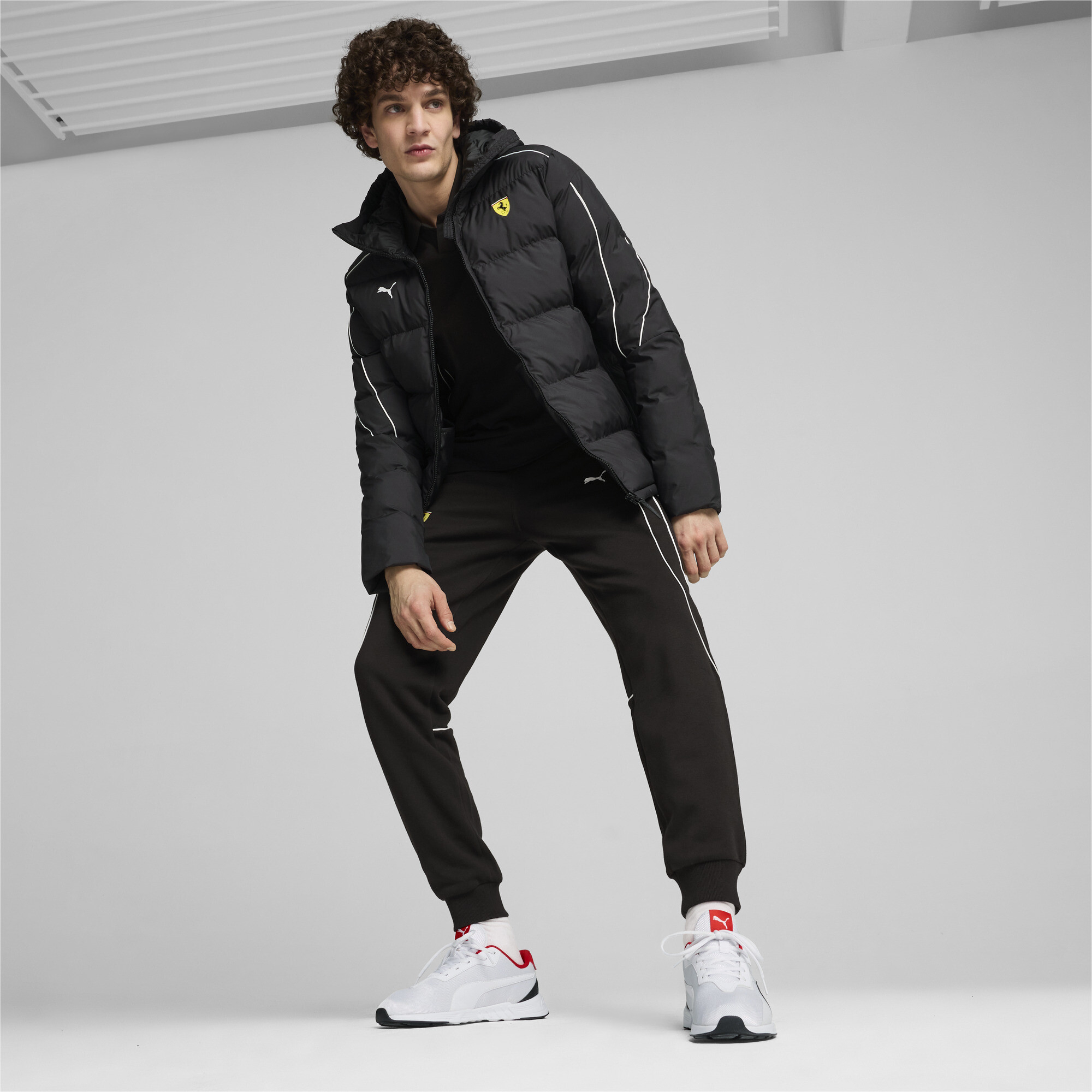 Puma ქურთუკი Ferrari Race MT7+ Ecolite Jacket PUMA Bl