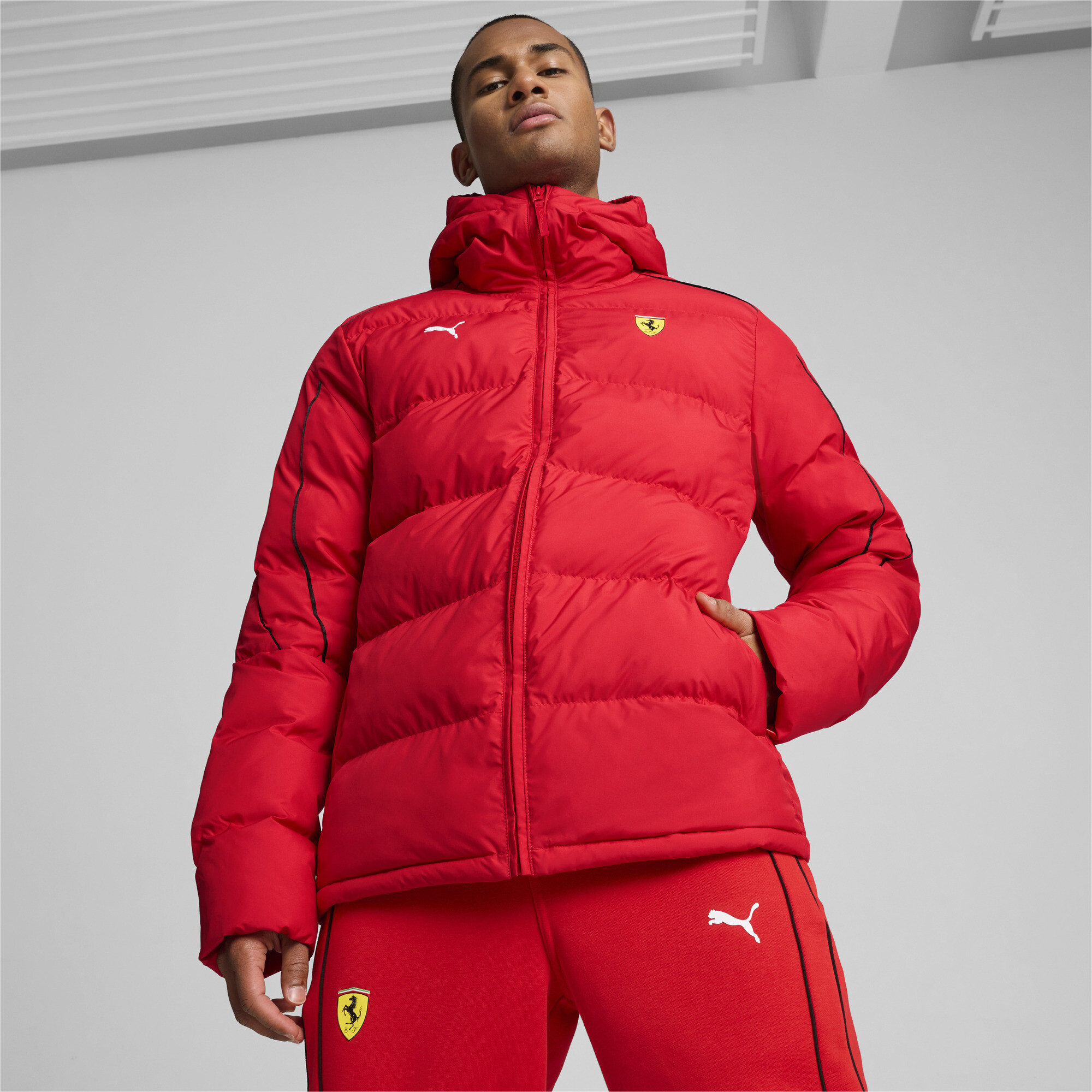Puma ქურთუკი Ferrari Race MT7+ Ecolite Jacket Rosso C