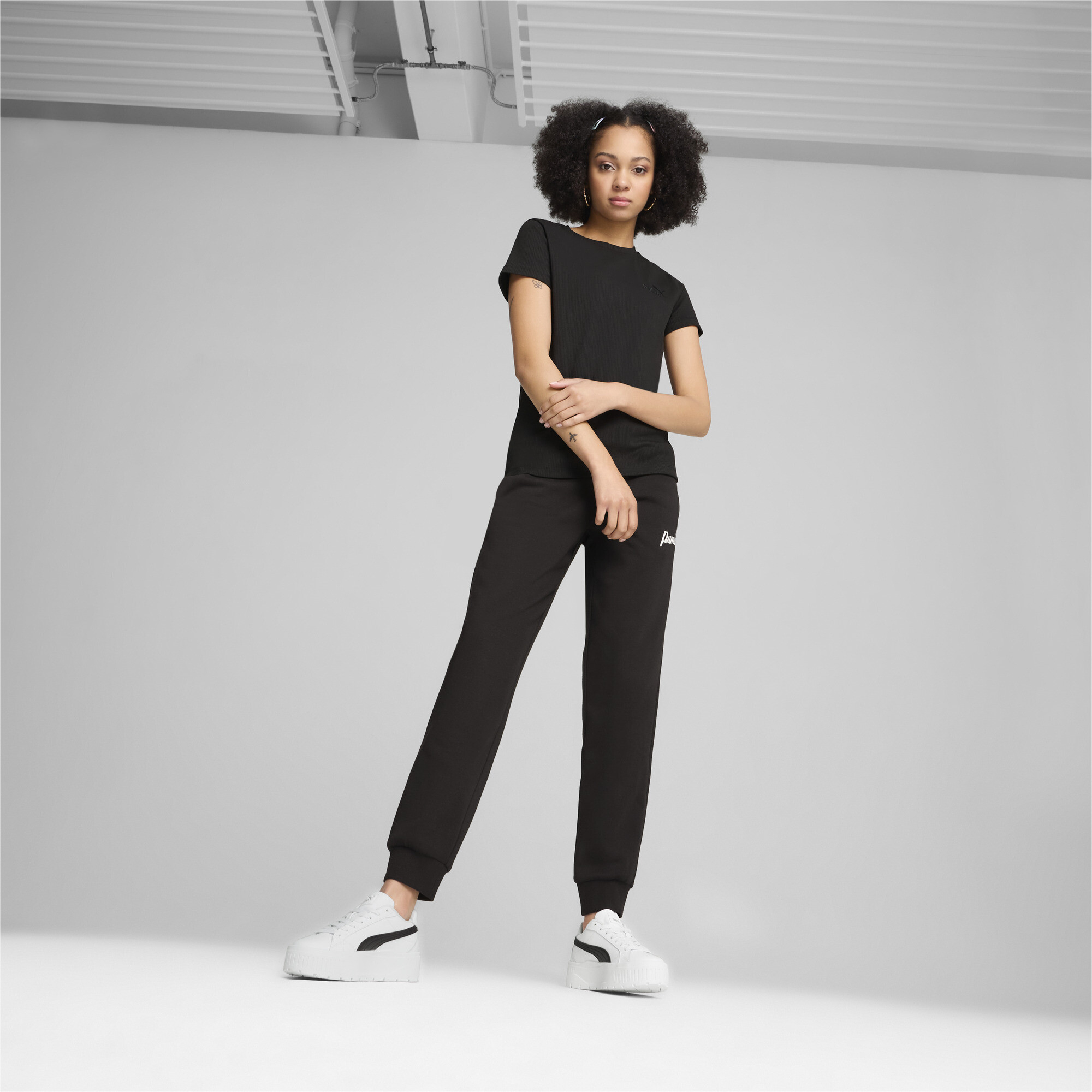 Puma ქალის მაისური ESS ELEVATED Tee PUMA Black
