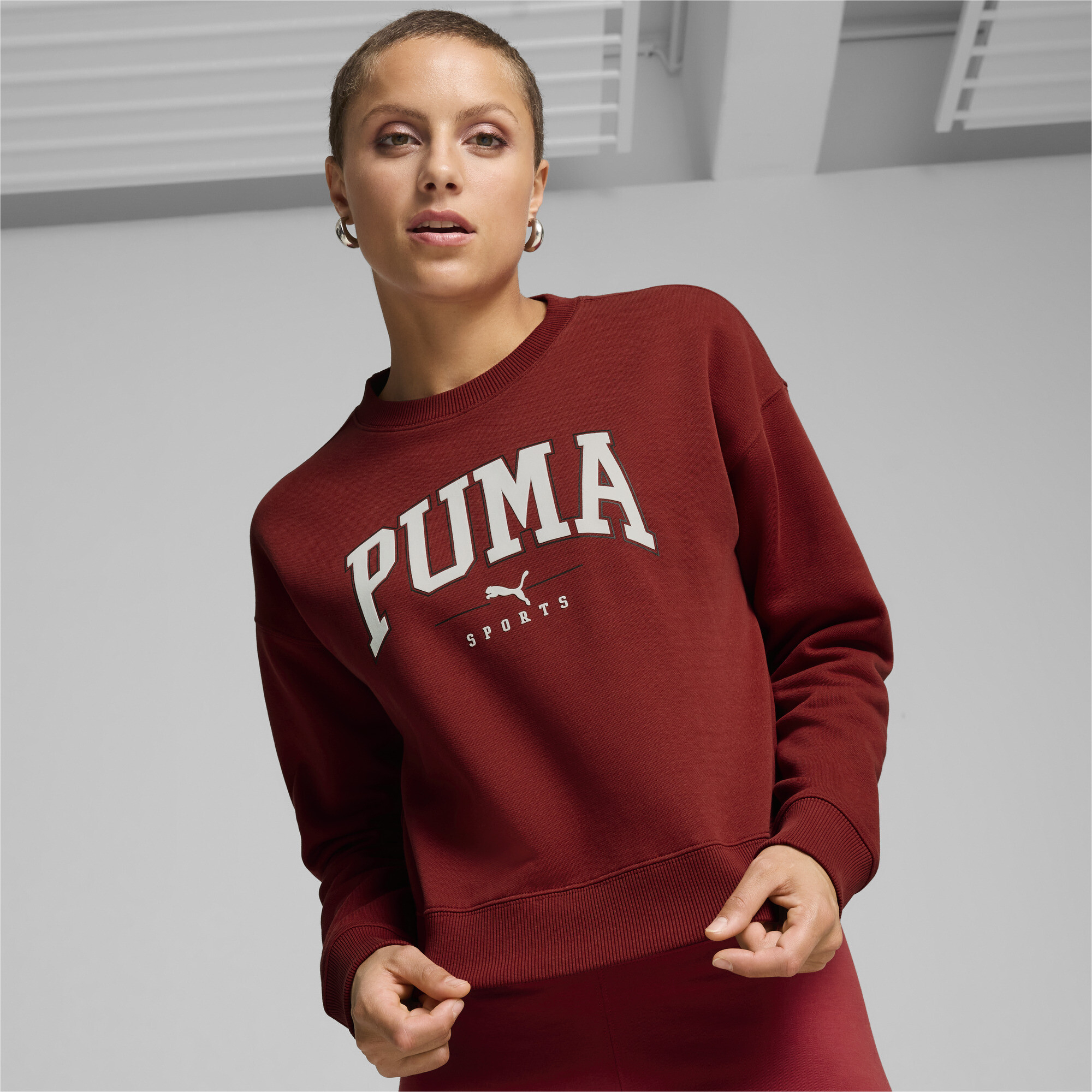 Puma ქალის ჯემპრი PUMA SQUAD Crew FL Intense Red