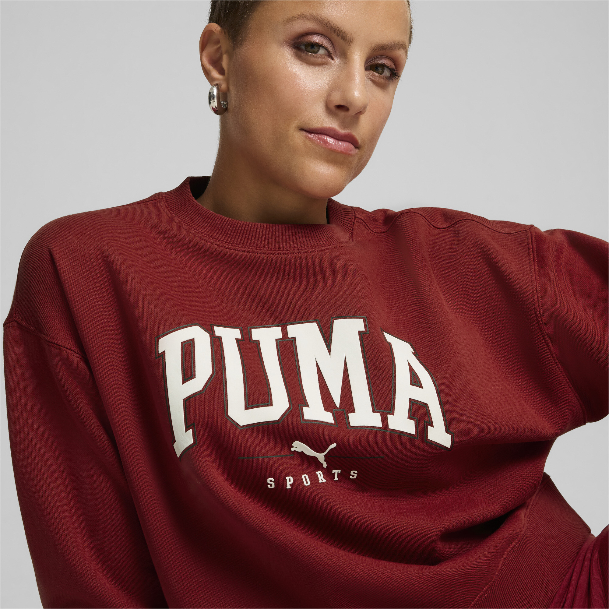 Puma ქალის ჯემპრი PUMA SQUAD Crew FL Intense Red