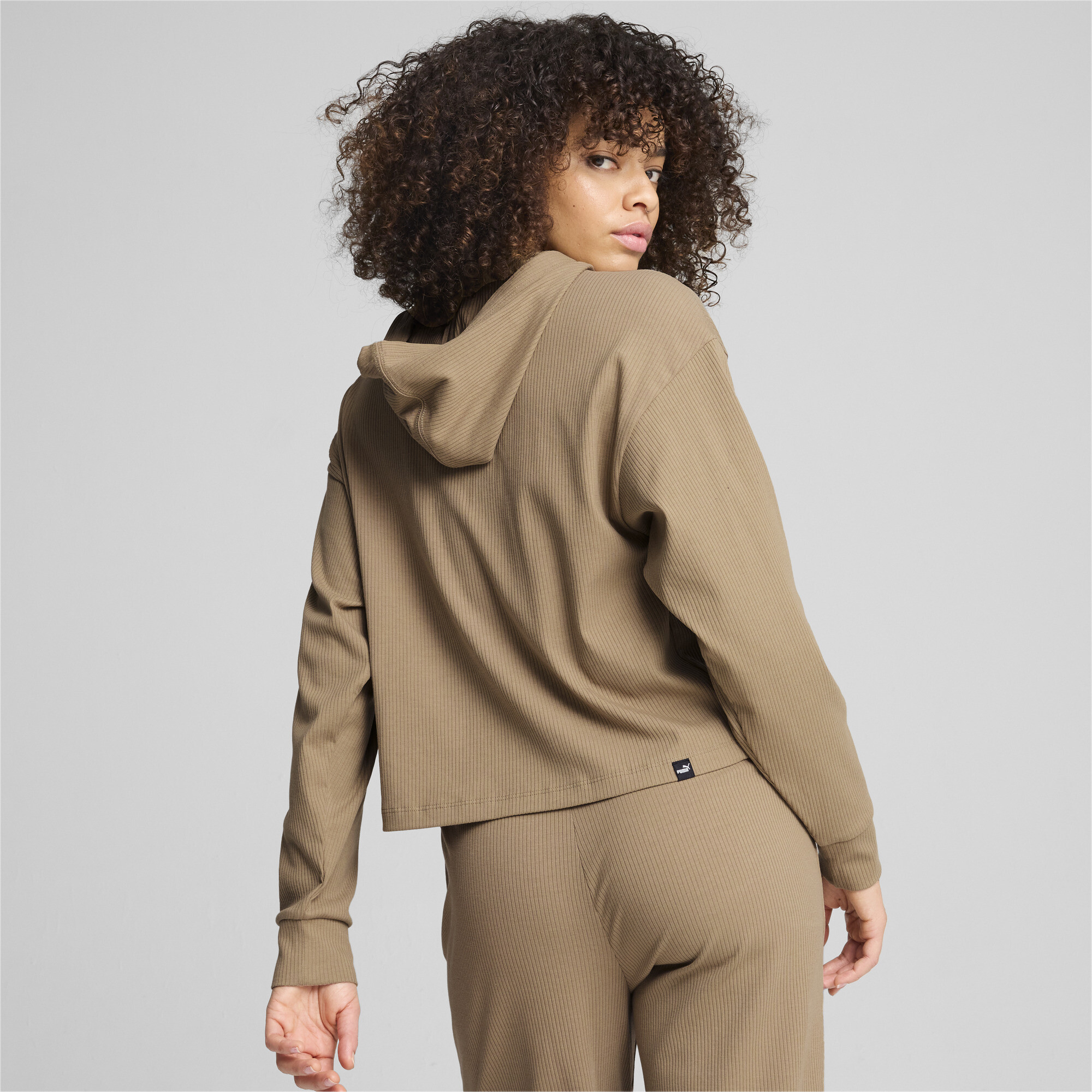 Puma ქალის ჯემპრი ESS ELEVATED Hoodie Oak Branch