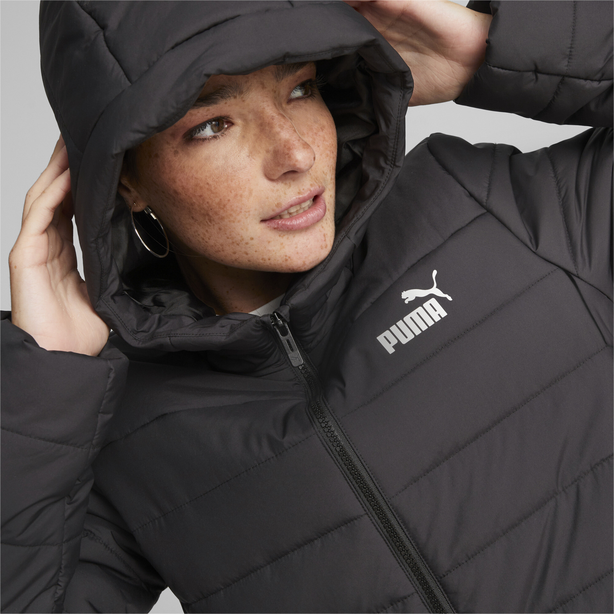Puma ქალის  ქურთუკი ESS Hooded Padded Coat