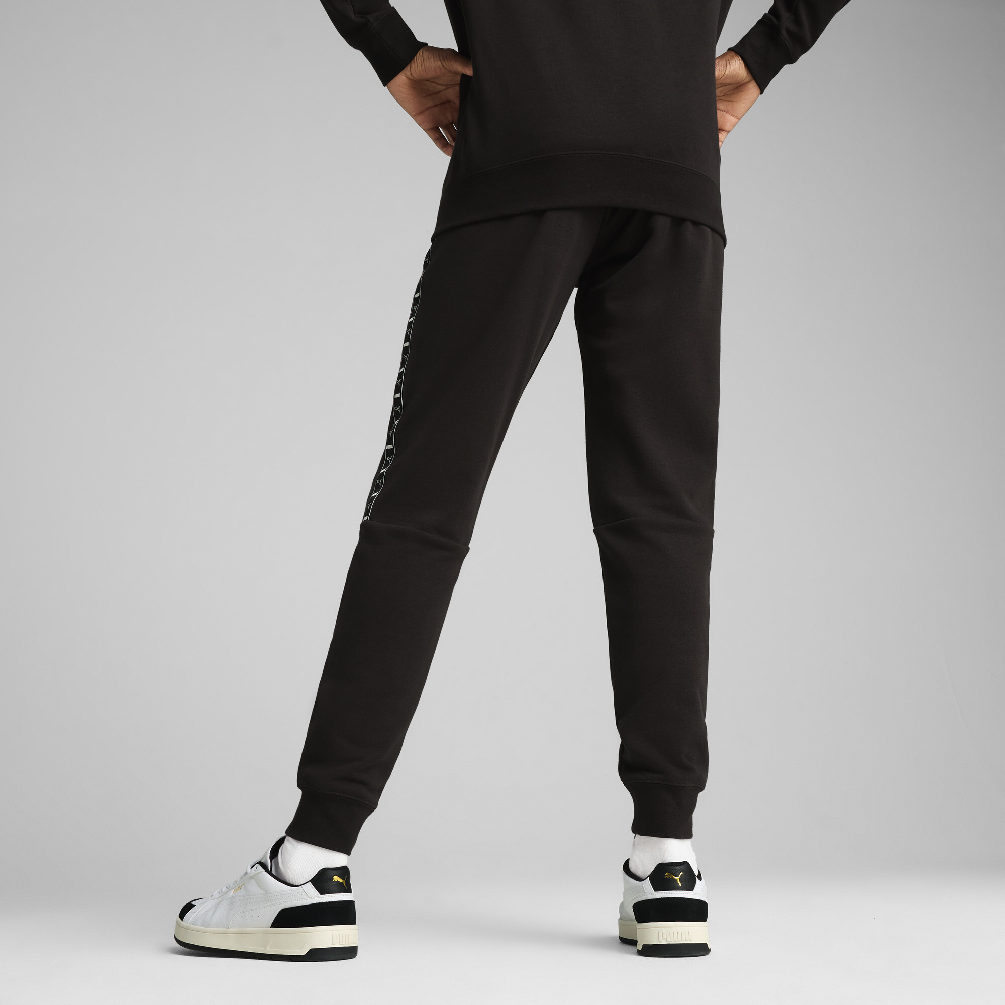 Puma მაისური ESS TAPE Sweatpants TR cl
