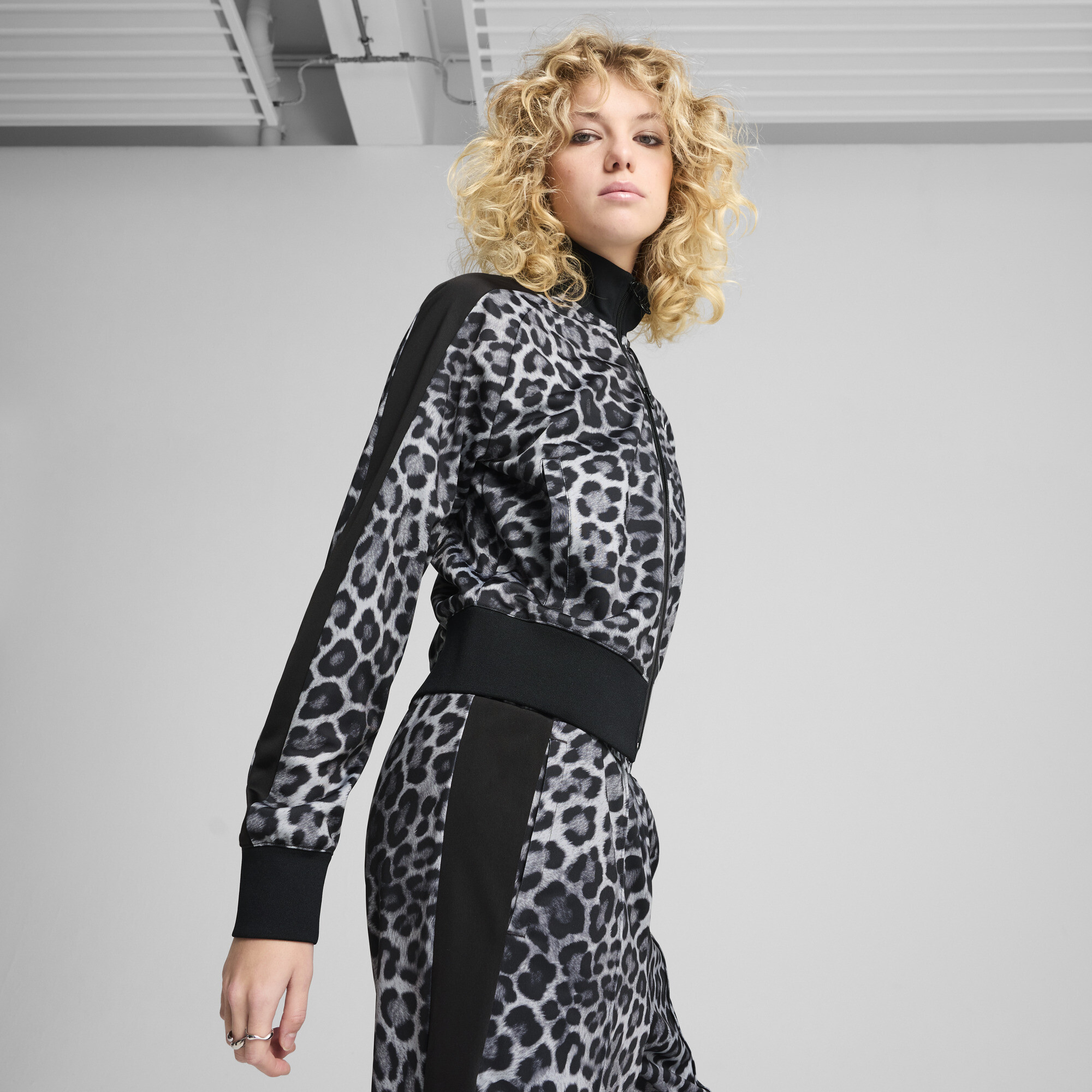 Puma ქალის ჯემპრი