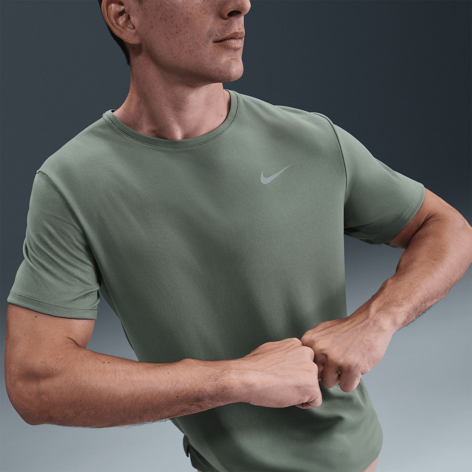 Nike მამაკაცის მაისური