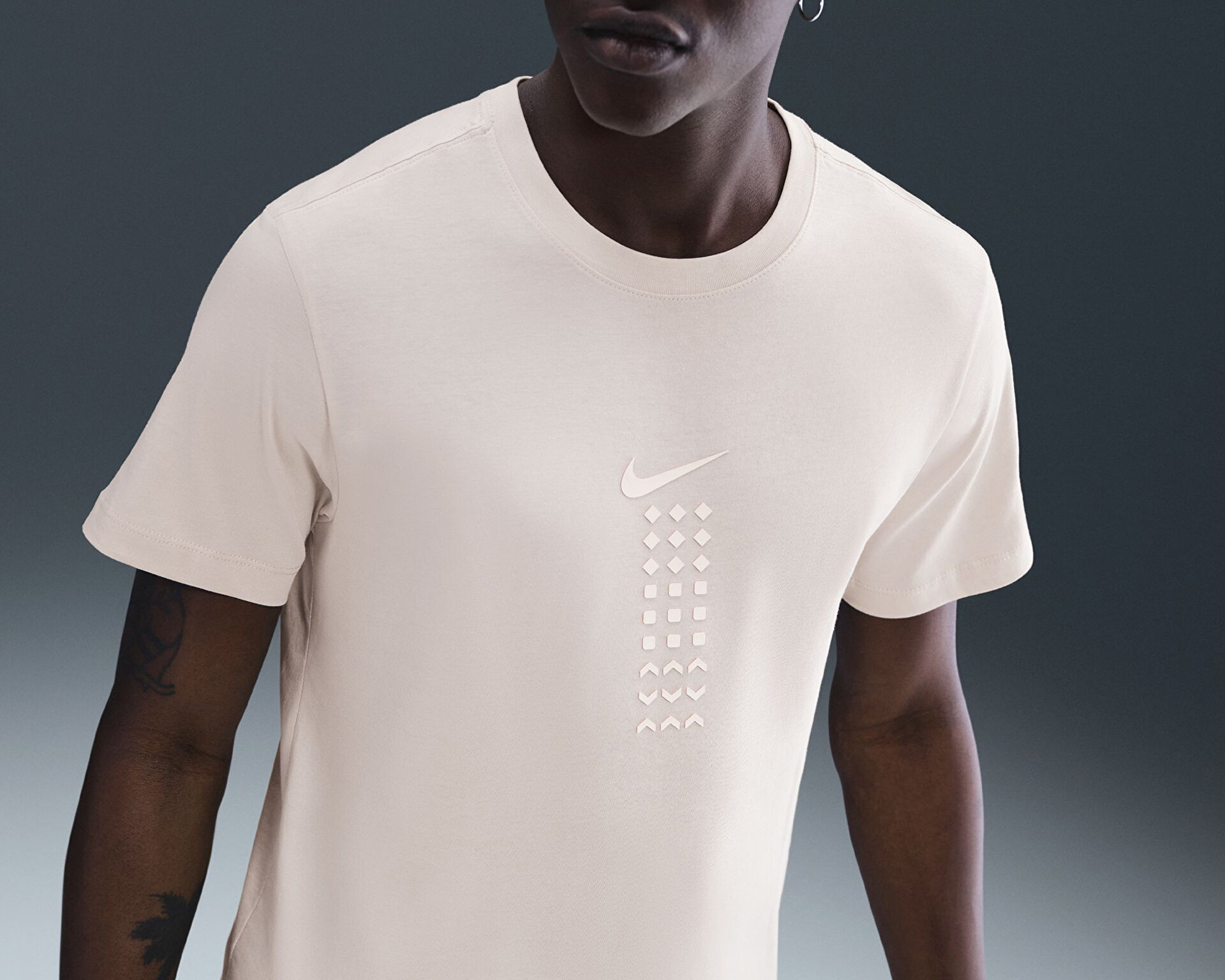 Nike მამაკაცის მაისური