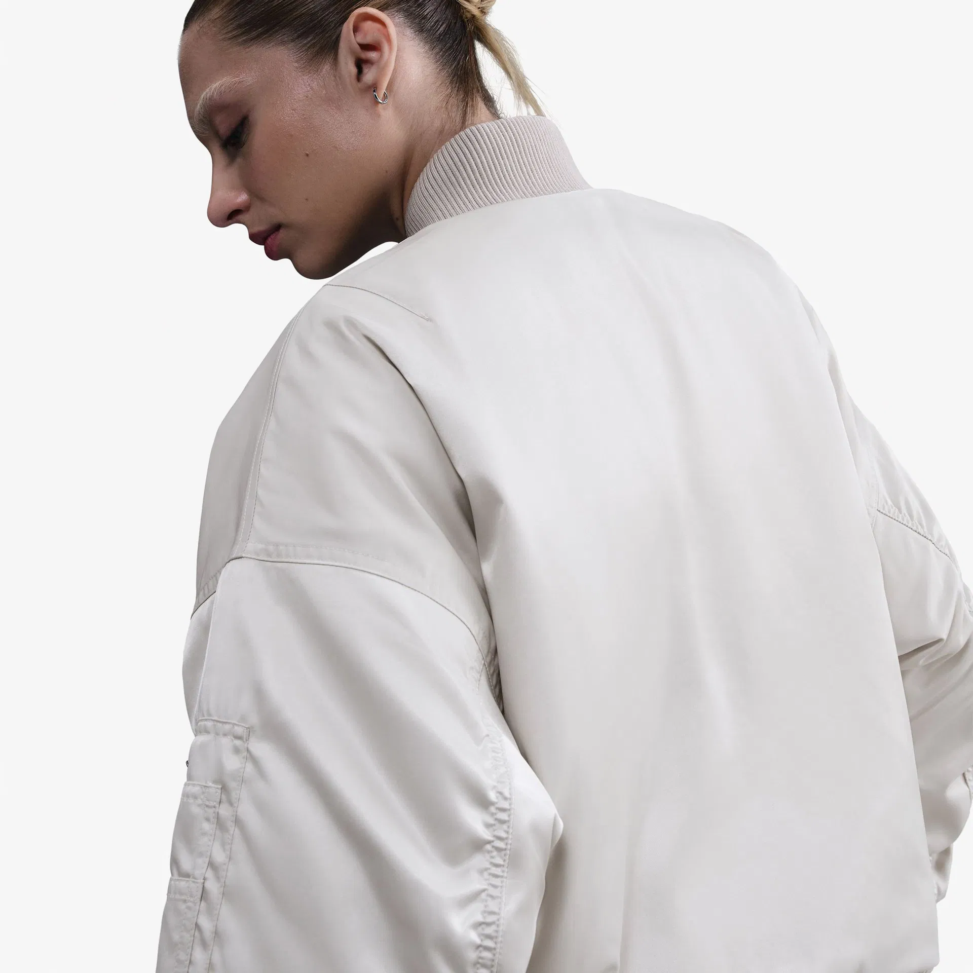 ქალის ქურთუკი