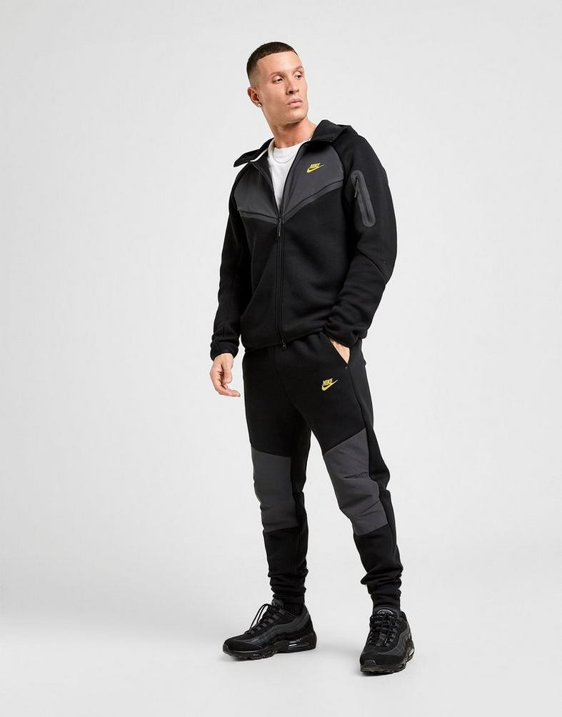 Nike მამაკაცის ჯემპრი