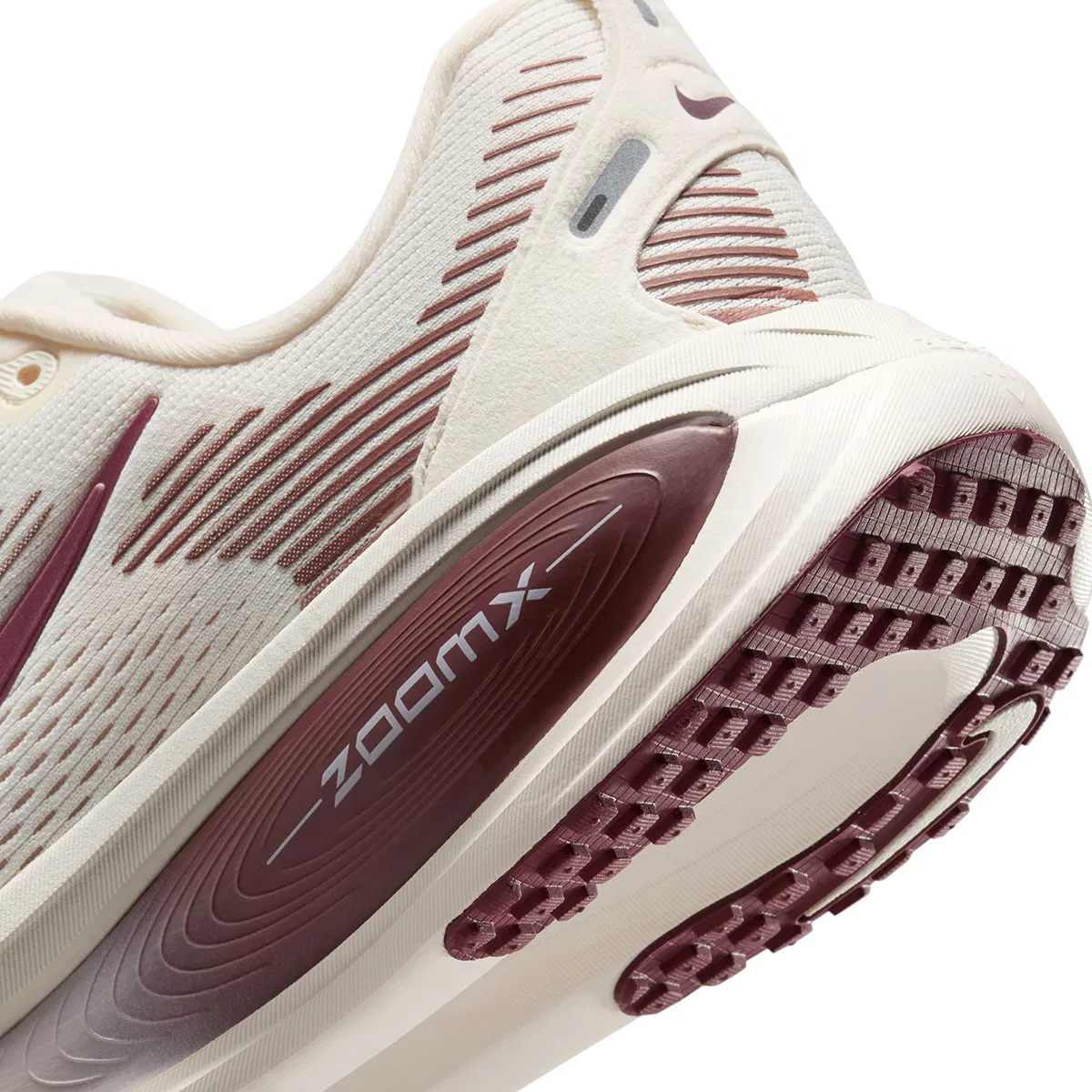 ქალის სპორტული ფეხსაცმელი