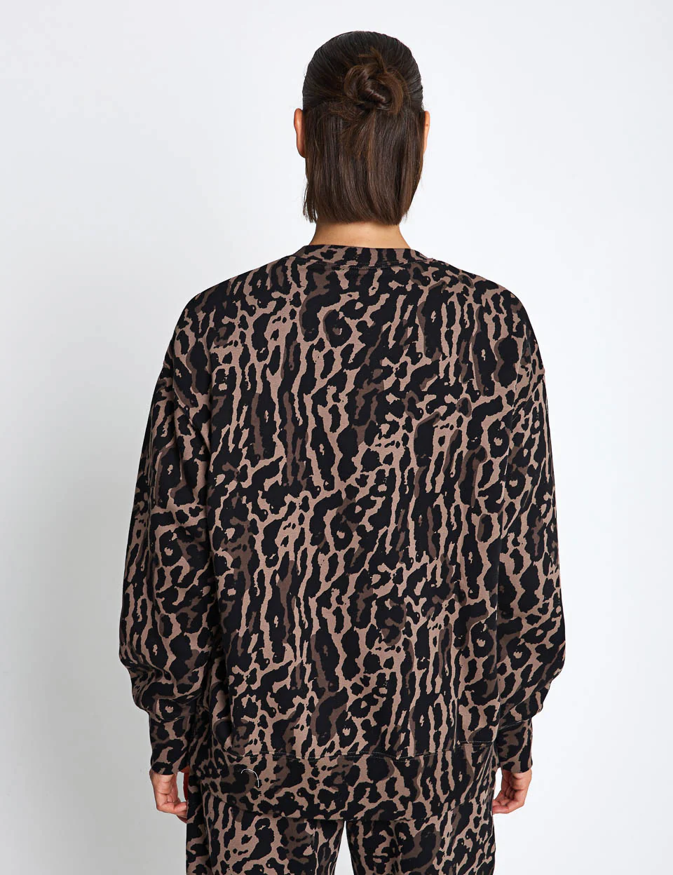 ქალის ჯემპრი