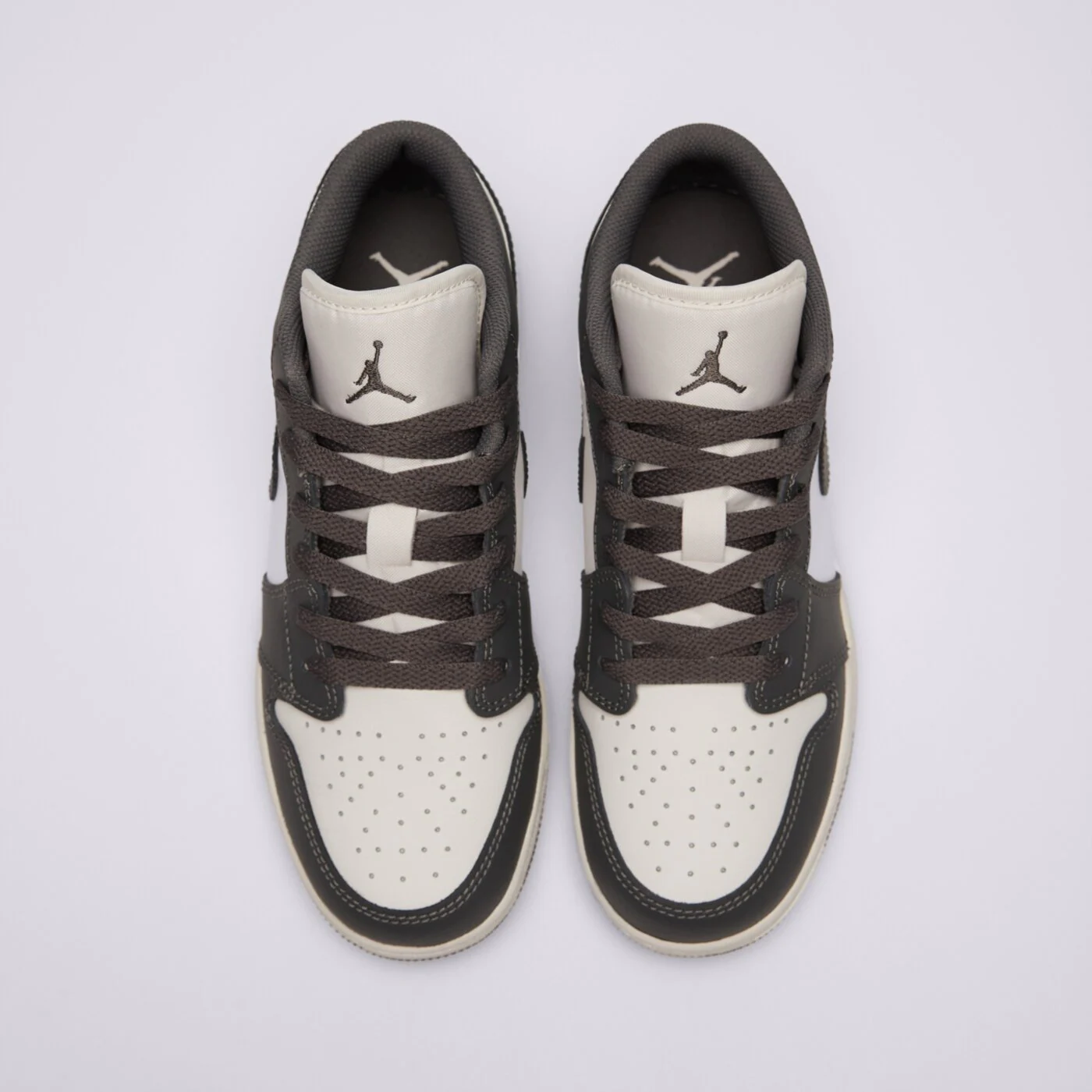 ბავშვის სპორტული ფეხსაცმელი