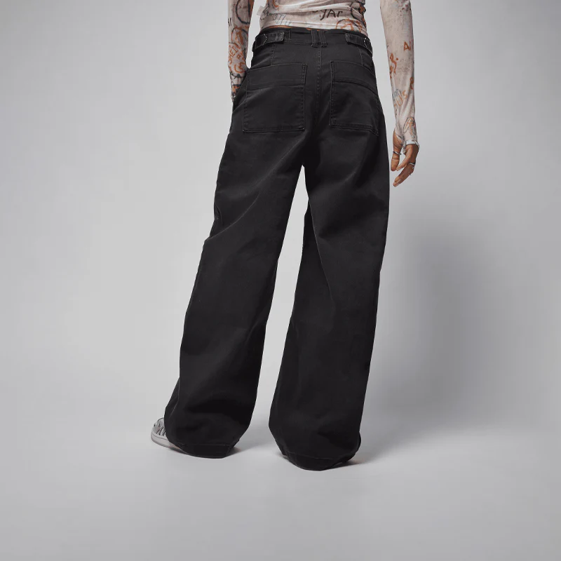 ქალის შარვალი