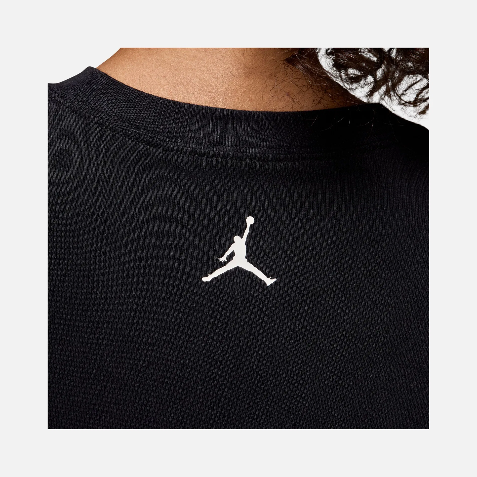 ქალის მაისური