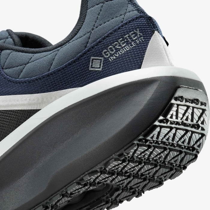 ქალის სპორტული ფეხსაცმელი