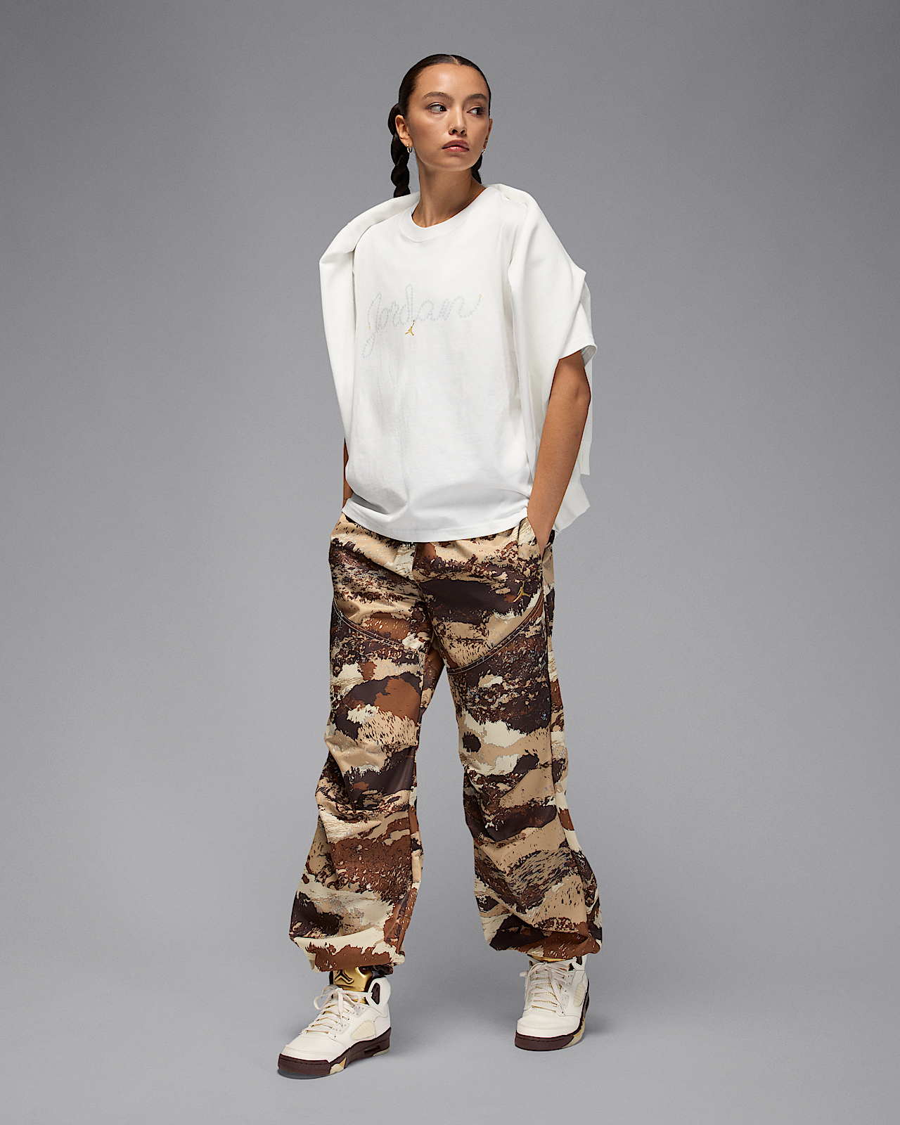 ქალის მაისური