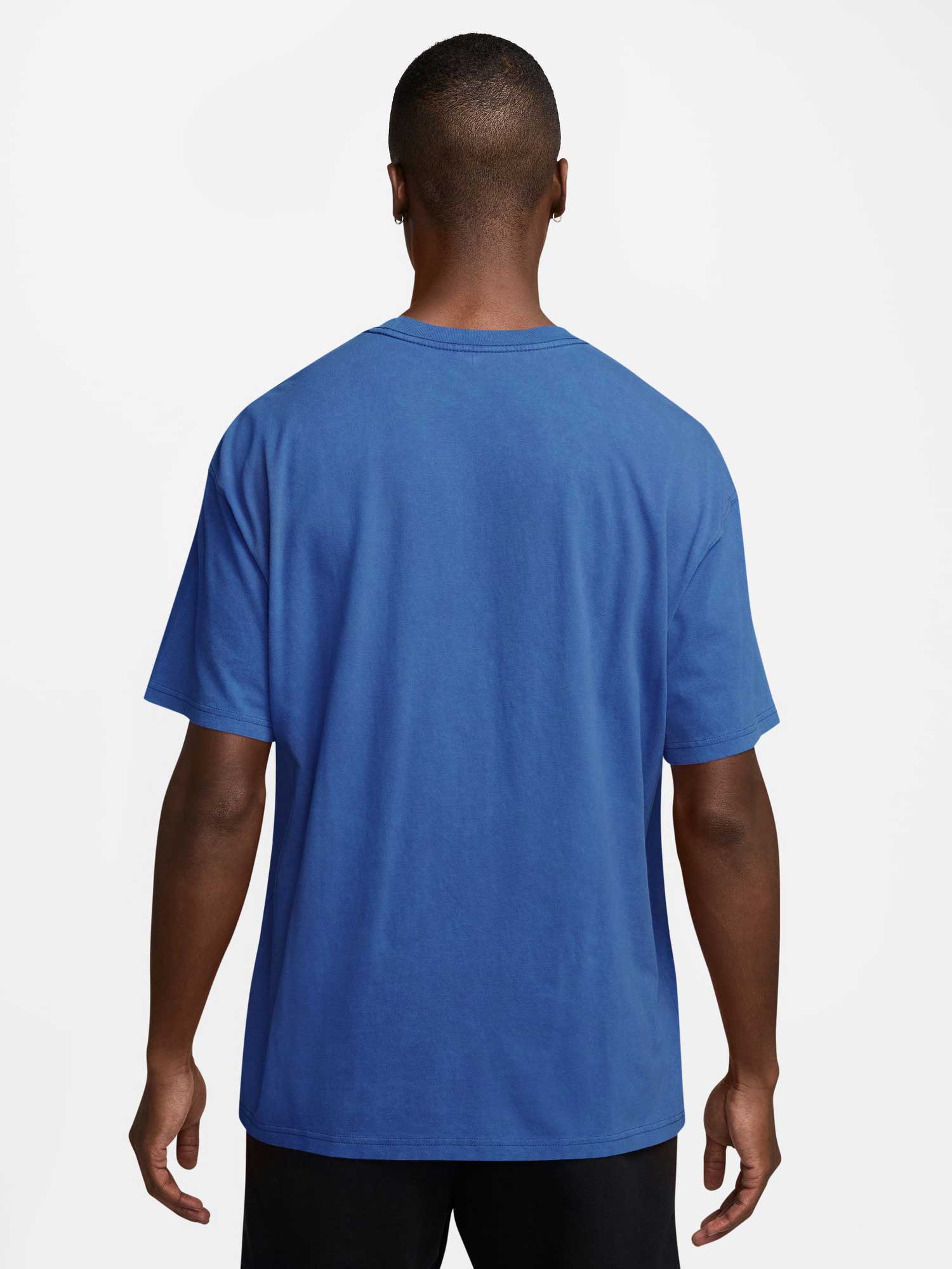 Nike მამაკაცის მაისური