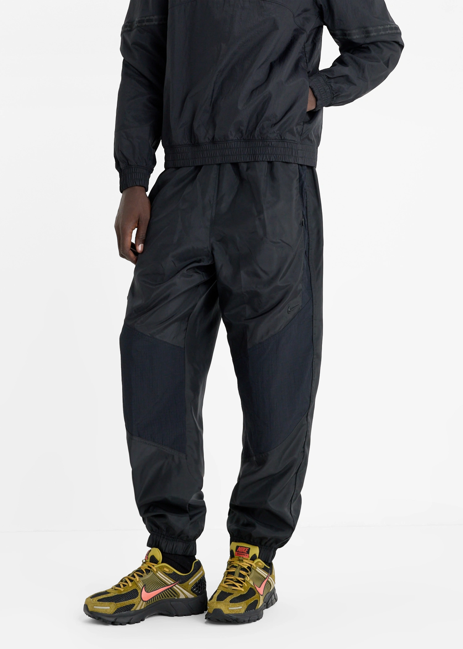 მამაკაცის სპორტული ფეხსაცმელი