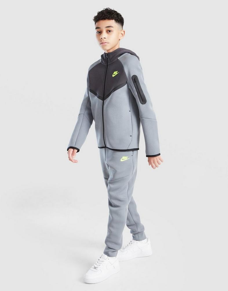 Nike ბავშვის ჯემპრი