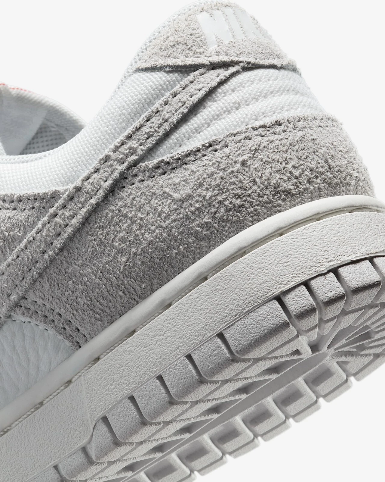 ქალის სპორტული ფეხსაცმელი