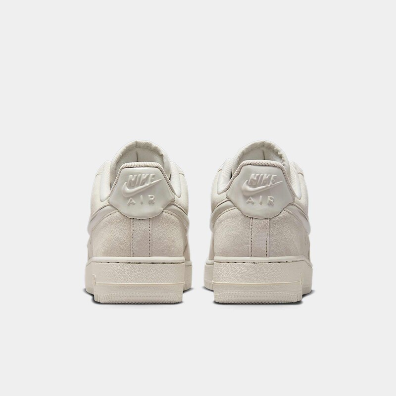 ქალის სპორტული ფეხსაცმელი