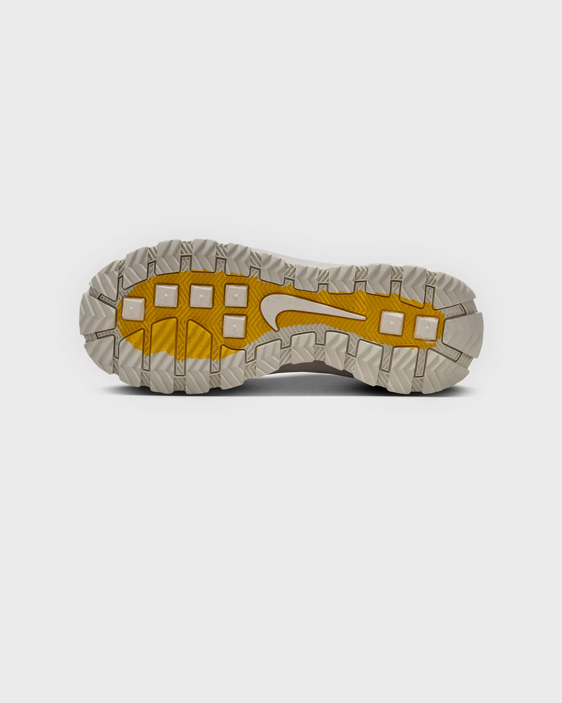 ქალის სპორტული ფეხსაცმელი